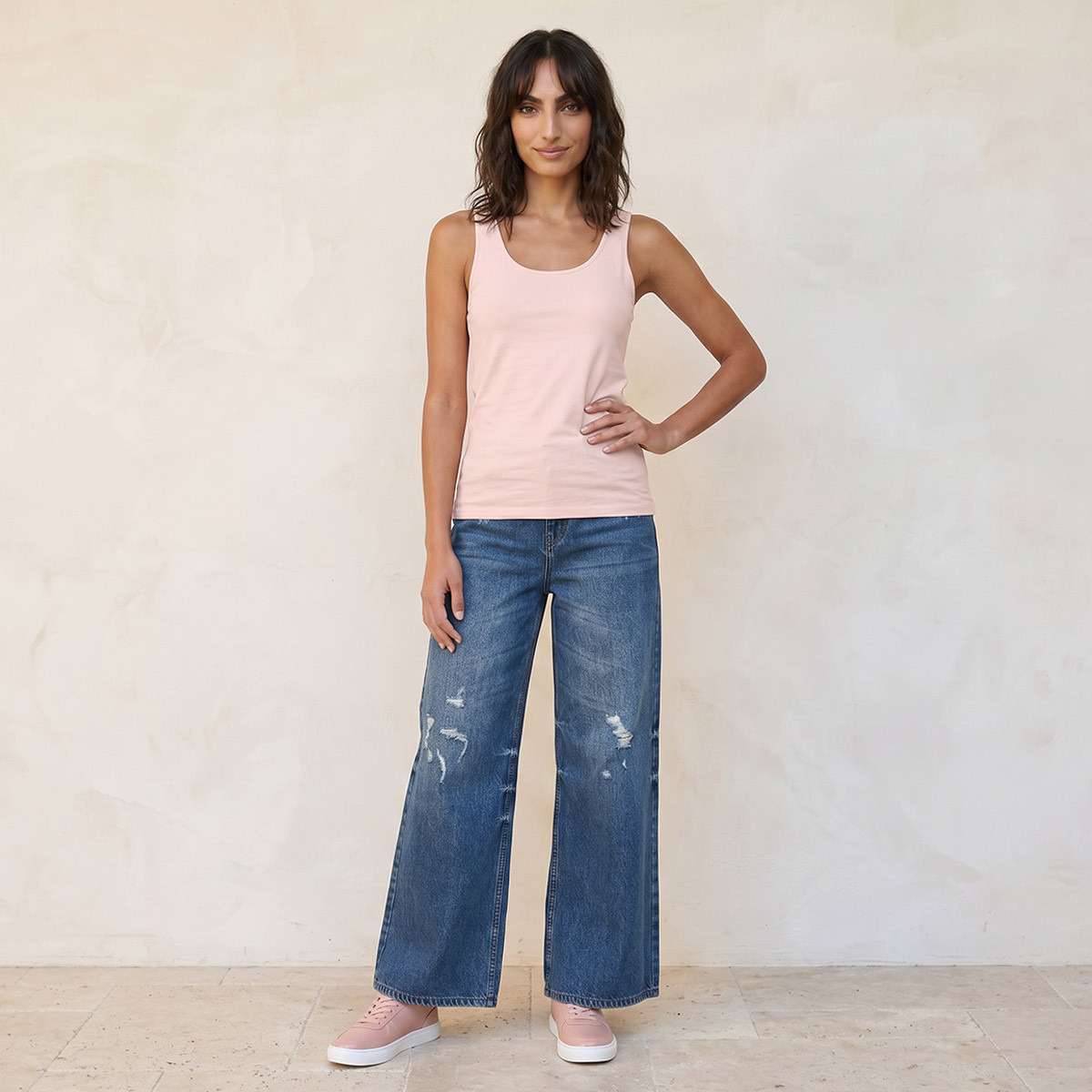 بلوزة تانك بياقة عميقة من أساسيات سبلاش-women-clothing-tshirts-image-3
