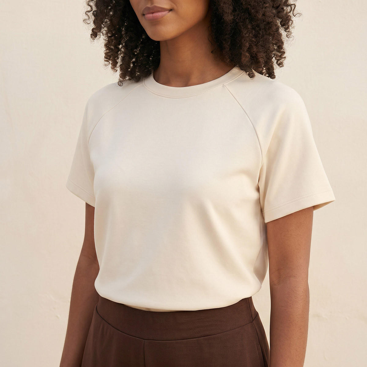 تيشيرت ناعم الملمس بأكمام مغايرة من سبلاش بيزكس-women-clothing-tshirts-image-5