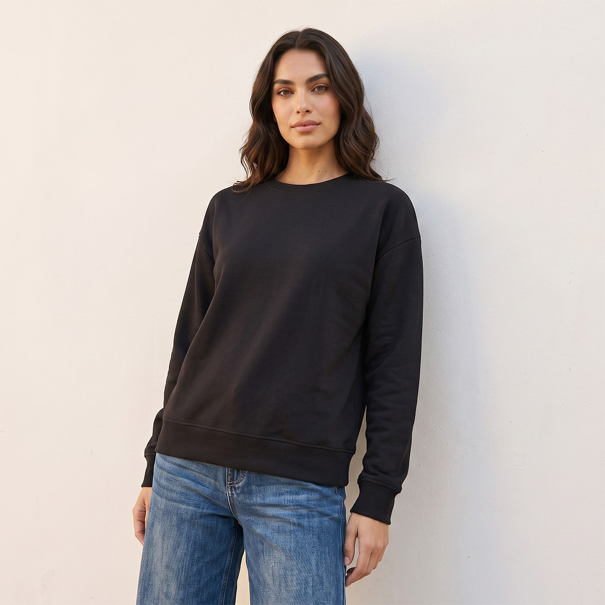 سويت شيرت ناعم الملمس بتفاصيل درزات من سبلاش بيزكس-women-clothing-hoodiesandsweatshirts-sweatshirts-image-1