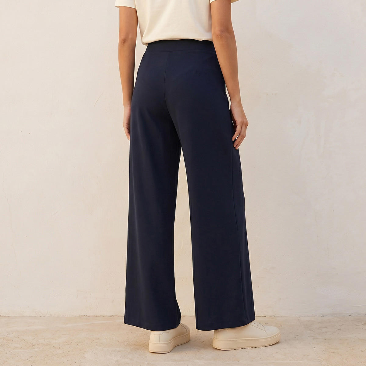 بنطلون واسع الساقين بخصر مطاطي من سبلاش بيزكس-women-clothing-trousers-image-4