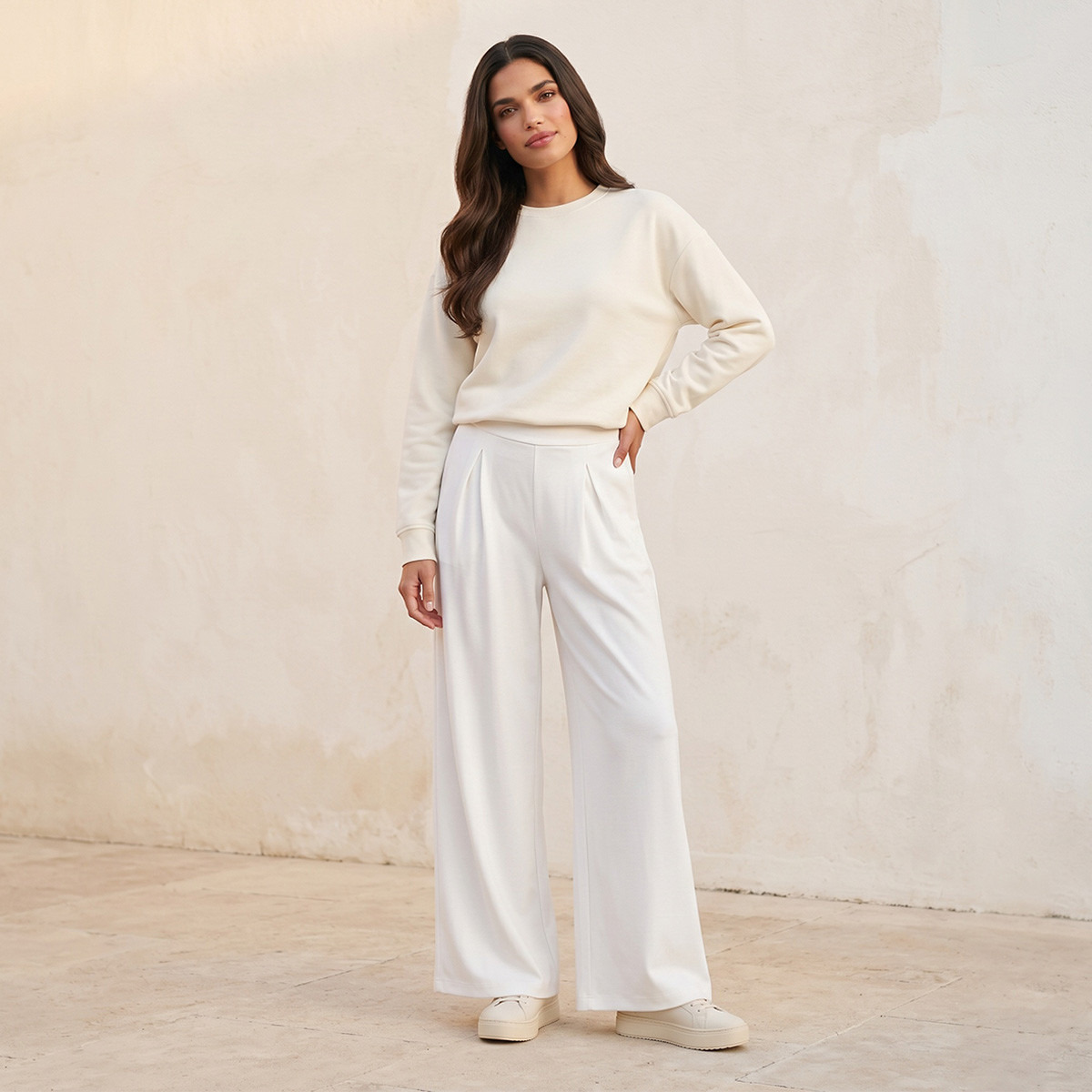 بنطلون ناعم الملمس بكُسرات وخصر مرن من سبلاش بيزكس-women-clothing-trousers-image-3