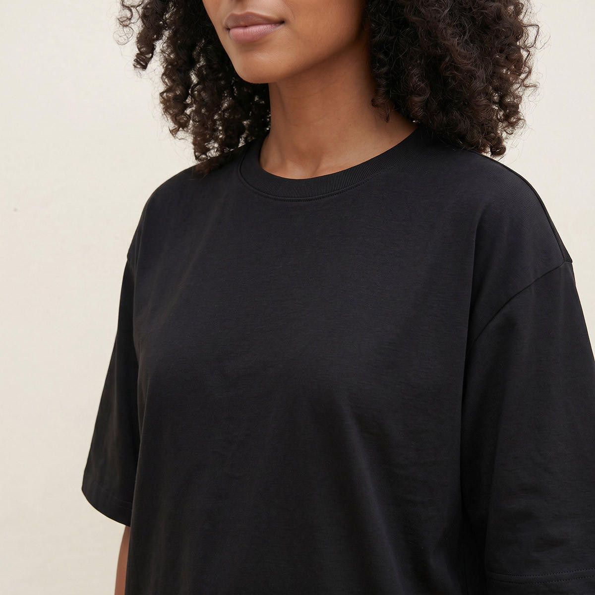 تيشيرت بقصة واسعة وملمس ناعم وأكمام ممتدة من سبلاش بيسكس-women-clothing-tshirts-image-4