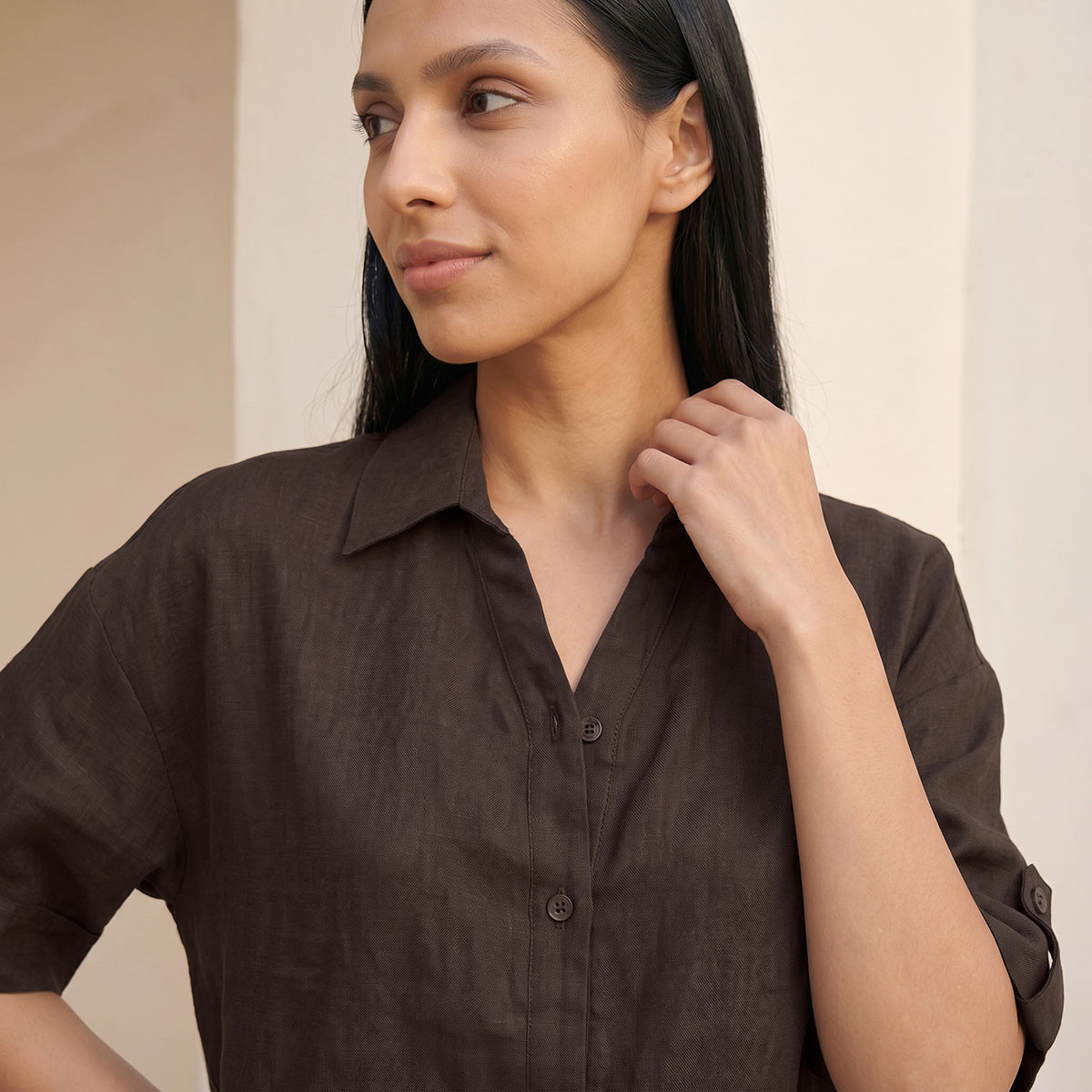 قميص كتان بياقة وأكمام قابلة للطي مع شريط تثبيت من سبلاش بيسك-women-clothing-shirtsandblouses-shirts-image-6