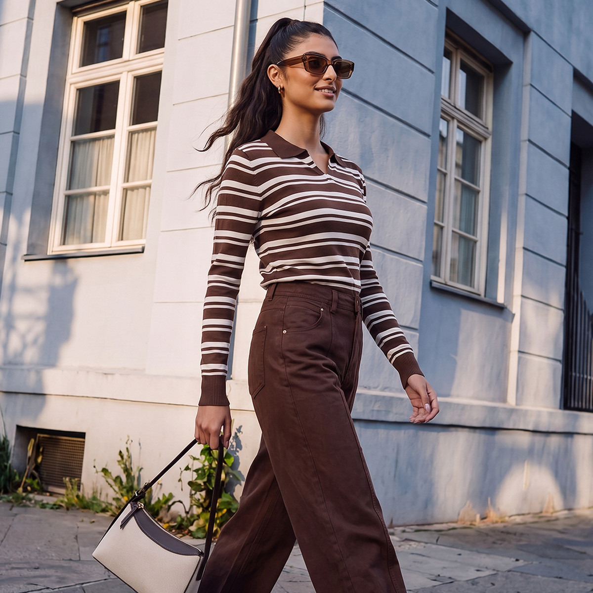 كنزة مقلمة بياقة بولو من بيزك من سبلاش-women-winterwear-cardigansandjumpers-jumpers-image-1