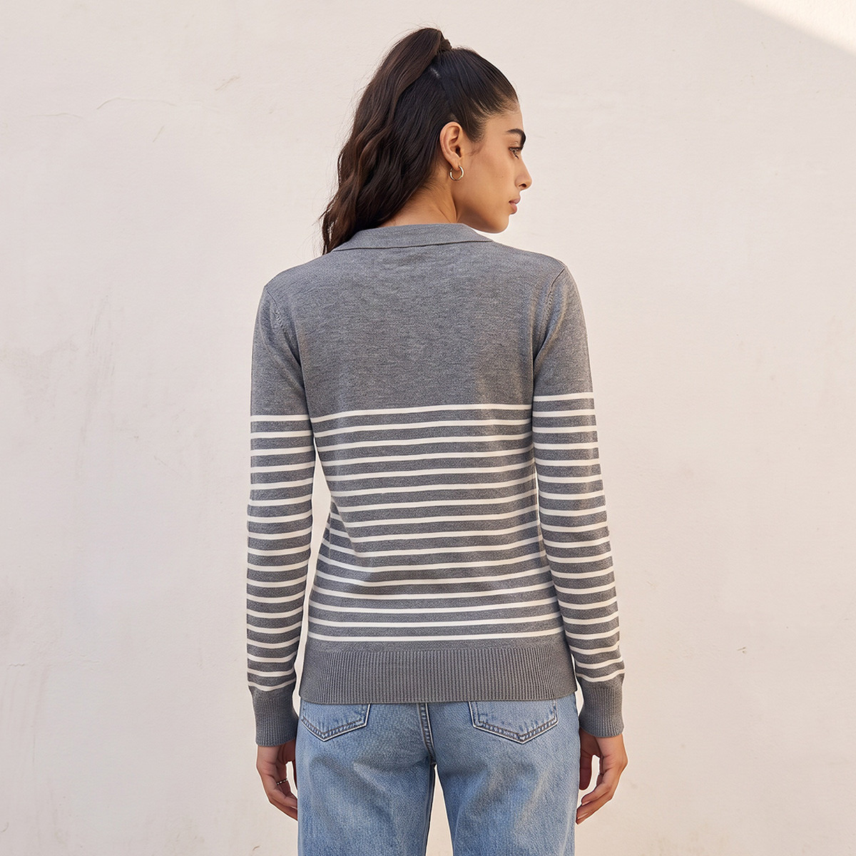 كنزة مقلمة بياقة بولو من بيزك من سبلاش-women-winterwear-cardigansandjumpers-jumpers-image-4