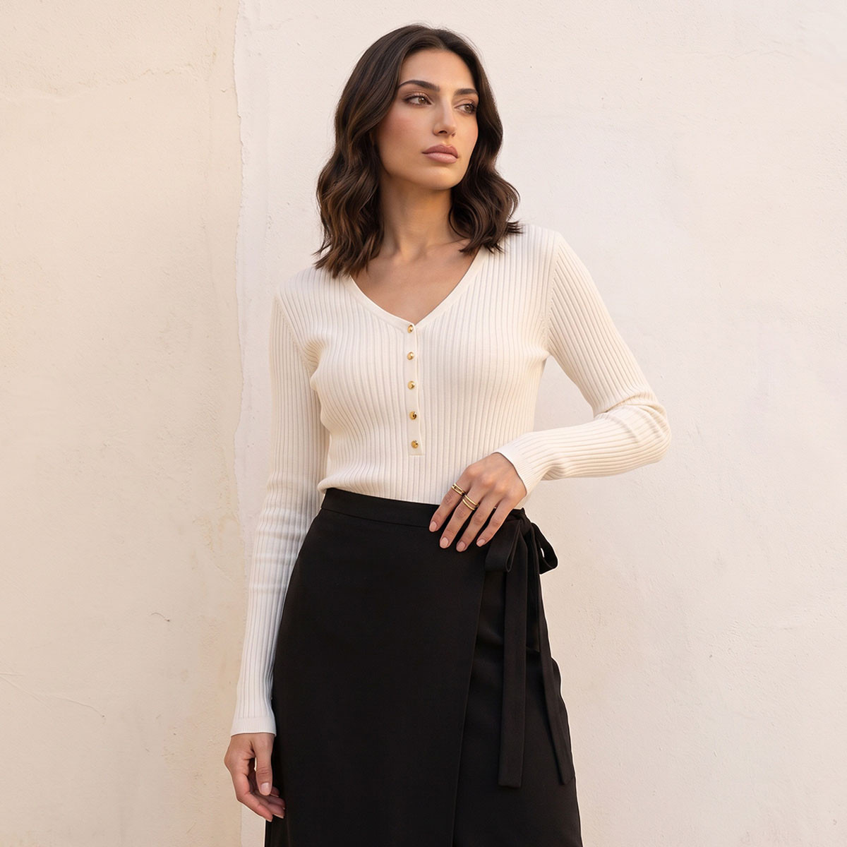 سويت شيرت مضلع بياقة على شكل حرف V من سبلاش بيزك-women-winterwear-cardigansandjumpers-jumpers-image-1
