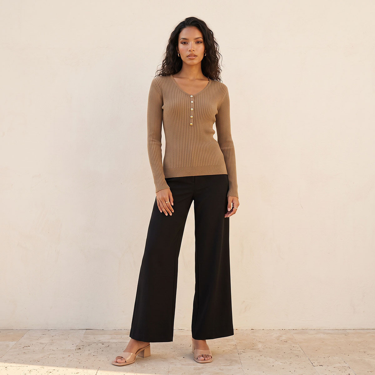سويت شيرت مضلع بياقة على شكل حرف V من سبلاش بيزك-women-winterwear-cardigansandjumpers-jumpers-image-2