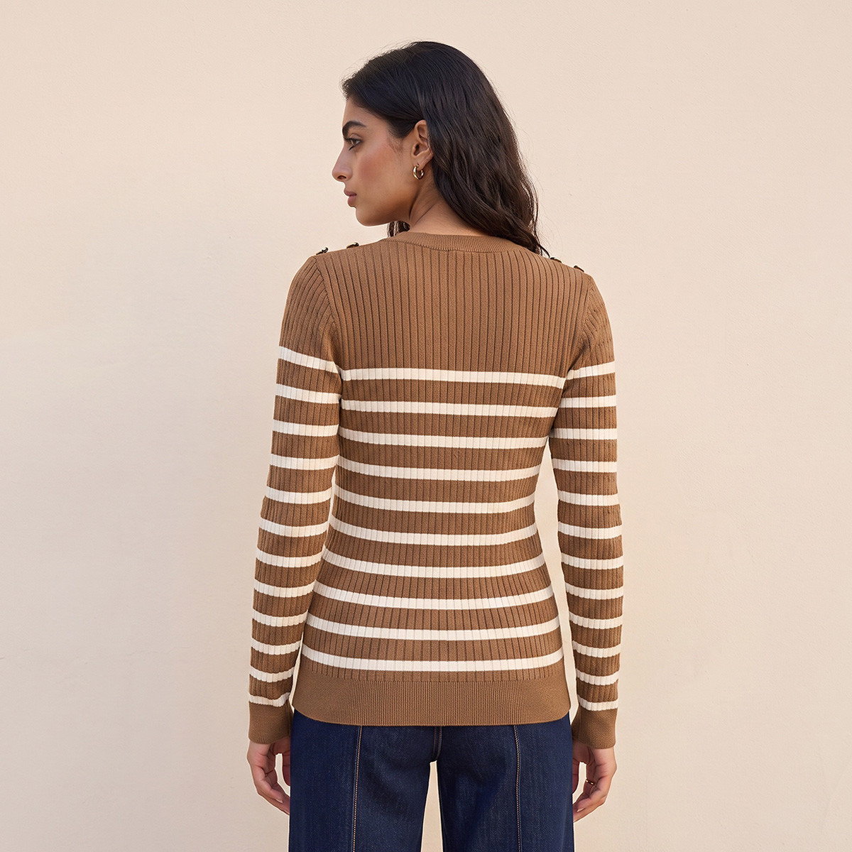 كنزة مقلمة بتفاصيل أزرار من سبلاش-women-winterwear-cardigansandjumpers-jumpers-image-4