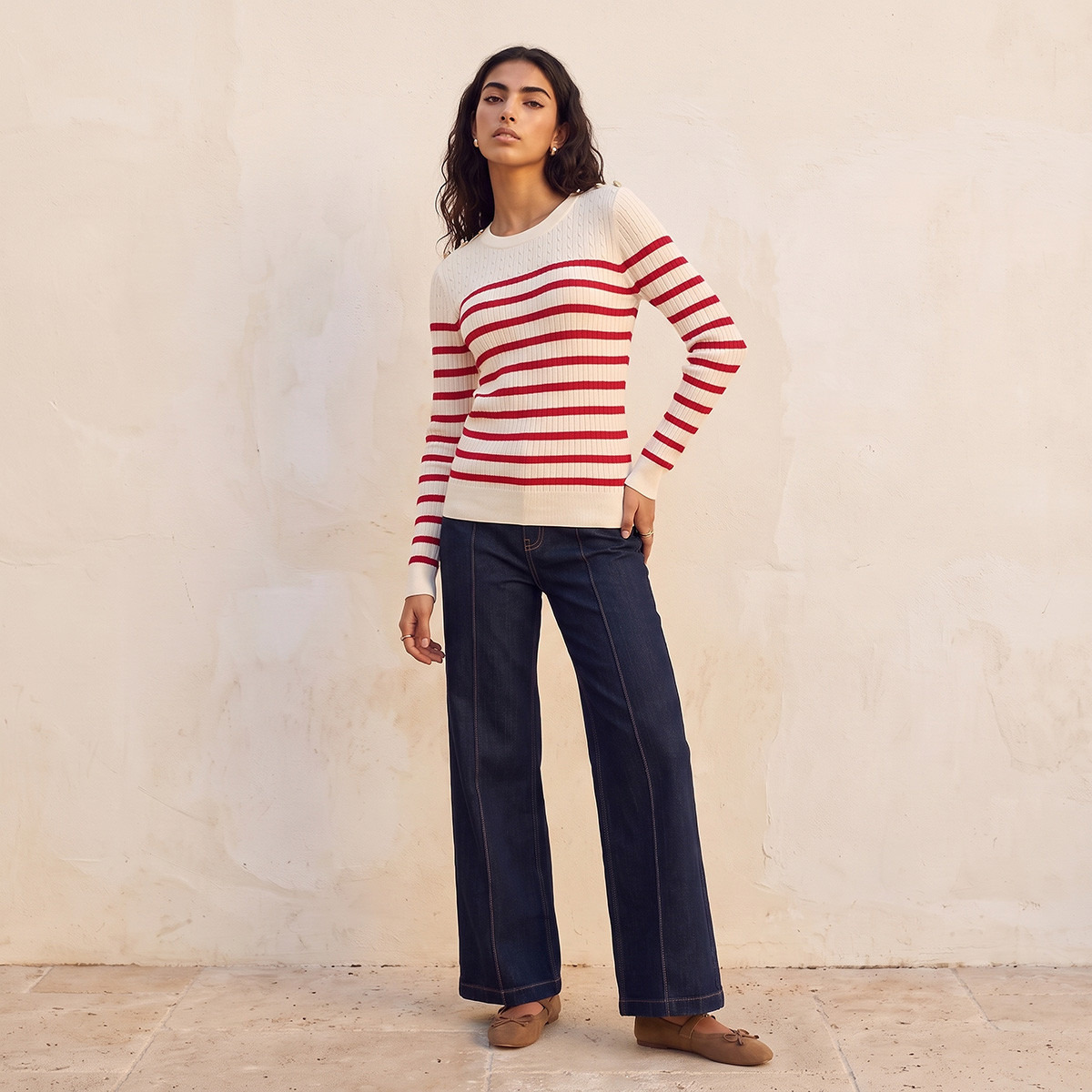 كنزة مقلمة بتفاصيل أزرار من سبلاش-women-winterwear-cardigansandjumpers-jumpers-image-3