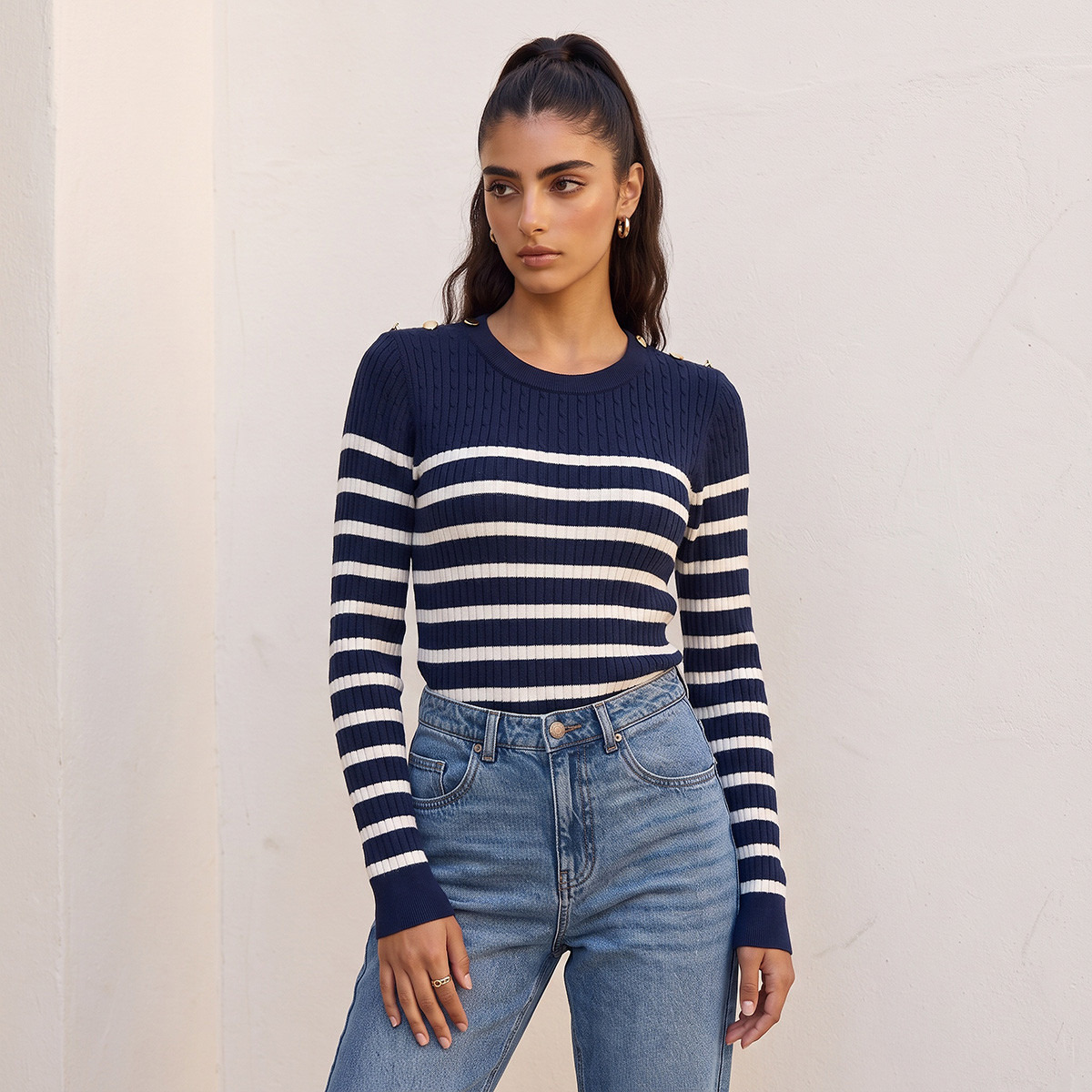 كنزة مقلمة بتفاصيل أزرار من سبلاش-women-winterwear-cardigansandjumpers-jumpers-image-2