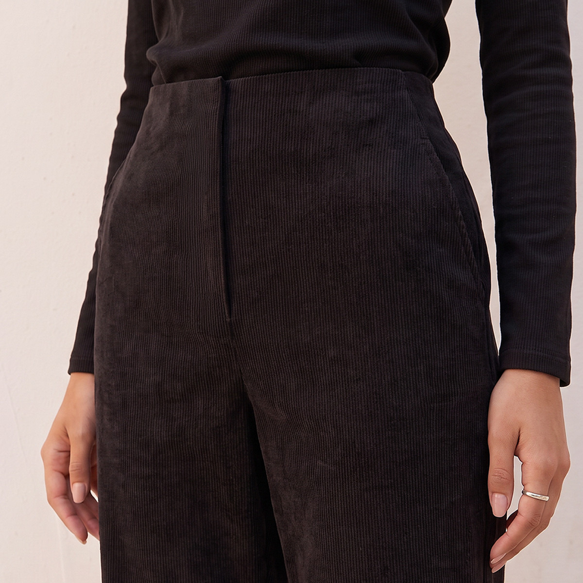 بنطلون كوردروي بجيوب من سبلاش-women-clothing-trousers-image-4