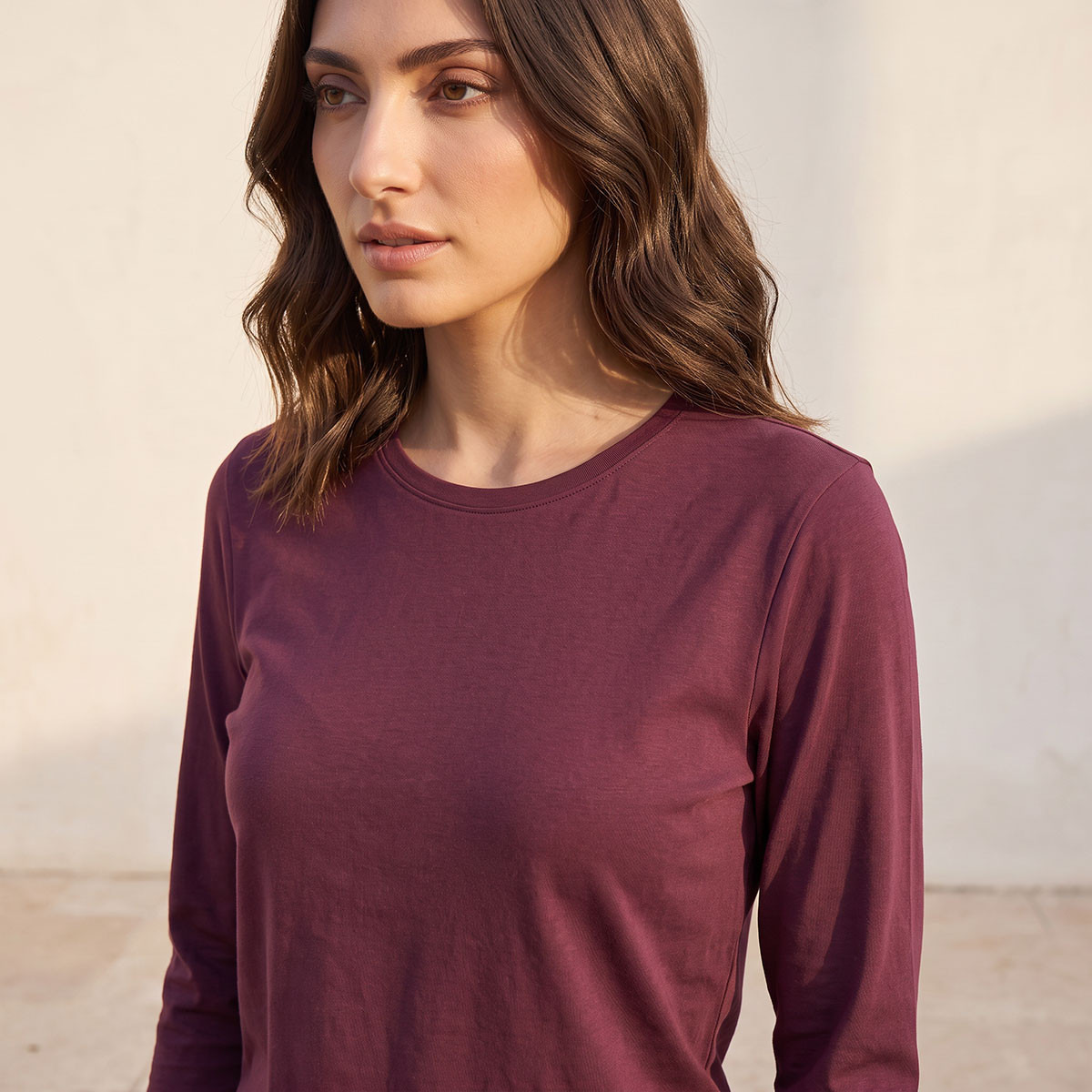 تيشيرت بقصّة سليم من سبلاش بيزيكس-women-clothing-tshirts-image-4