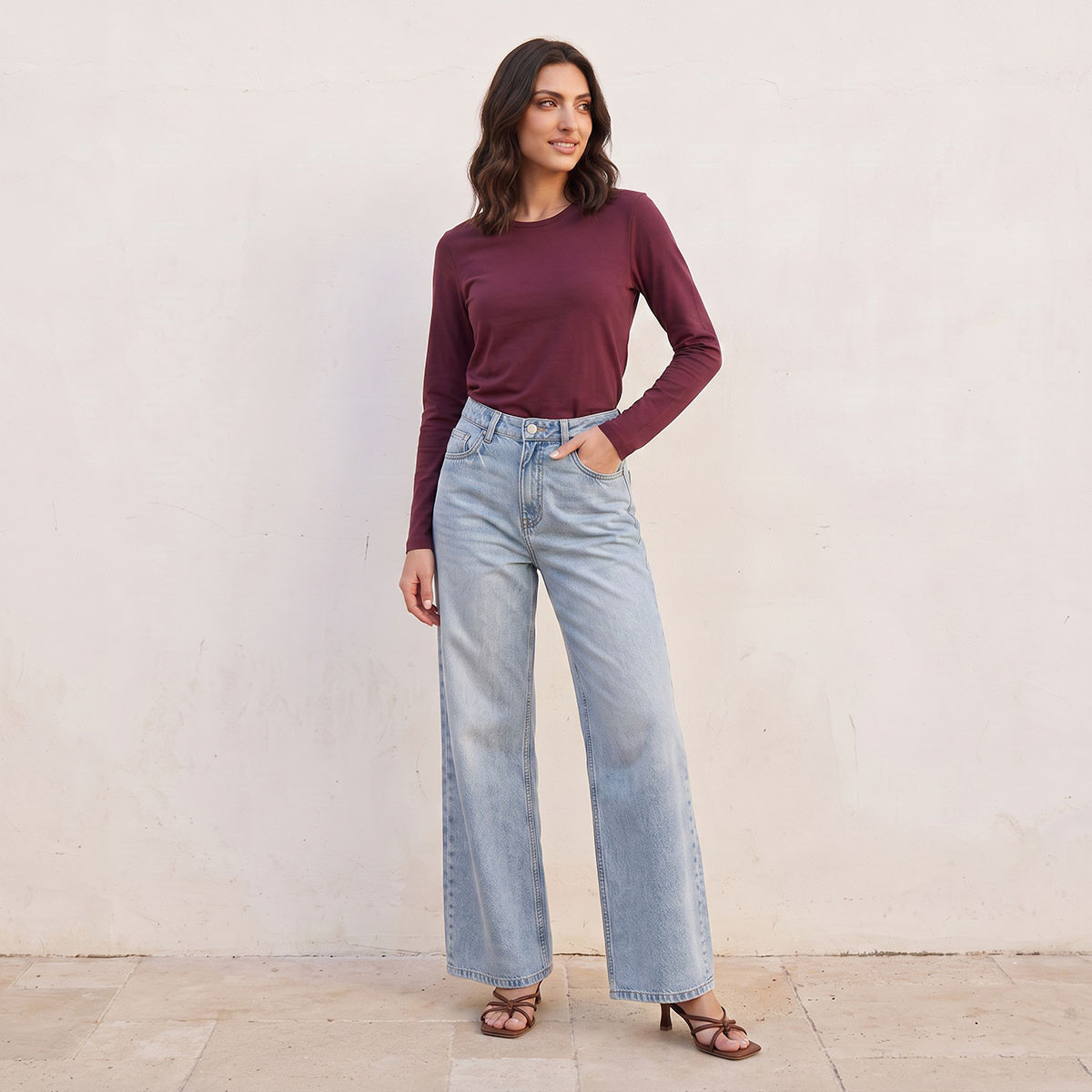 تيشيرت بقصّة سليم من سبلاش بيزيكس-women-clothing-tshirts-image-5