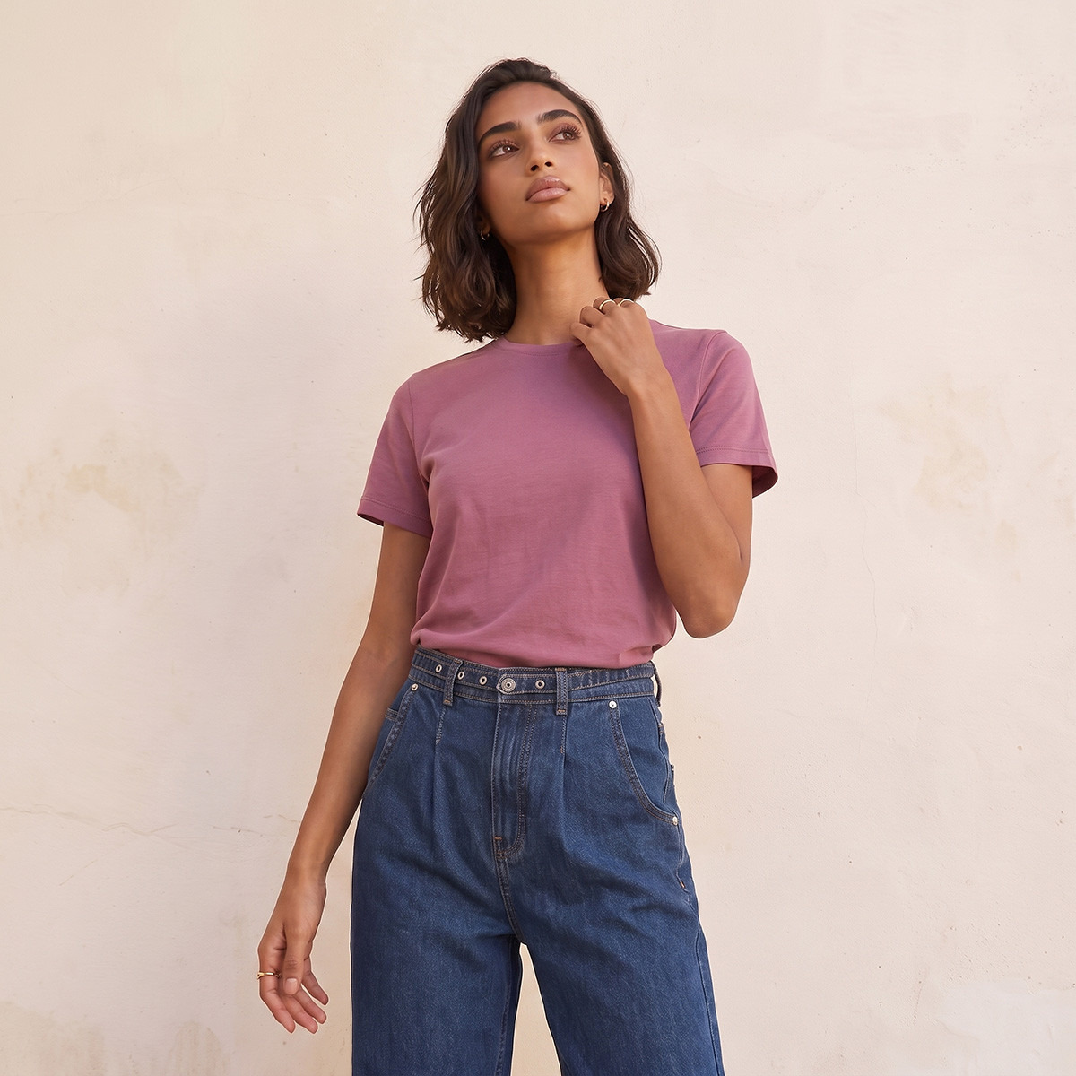 تيشيرت بقصّة سليم وياقة ضيقة من سبلاش بيزكس-women-clothing-tshirts-image-1