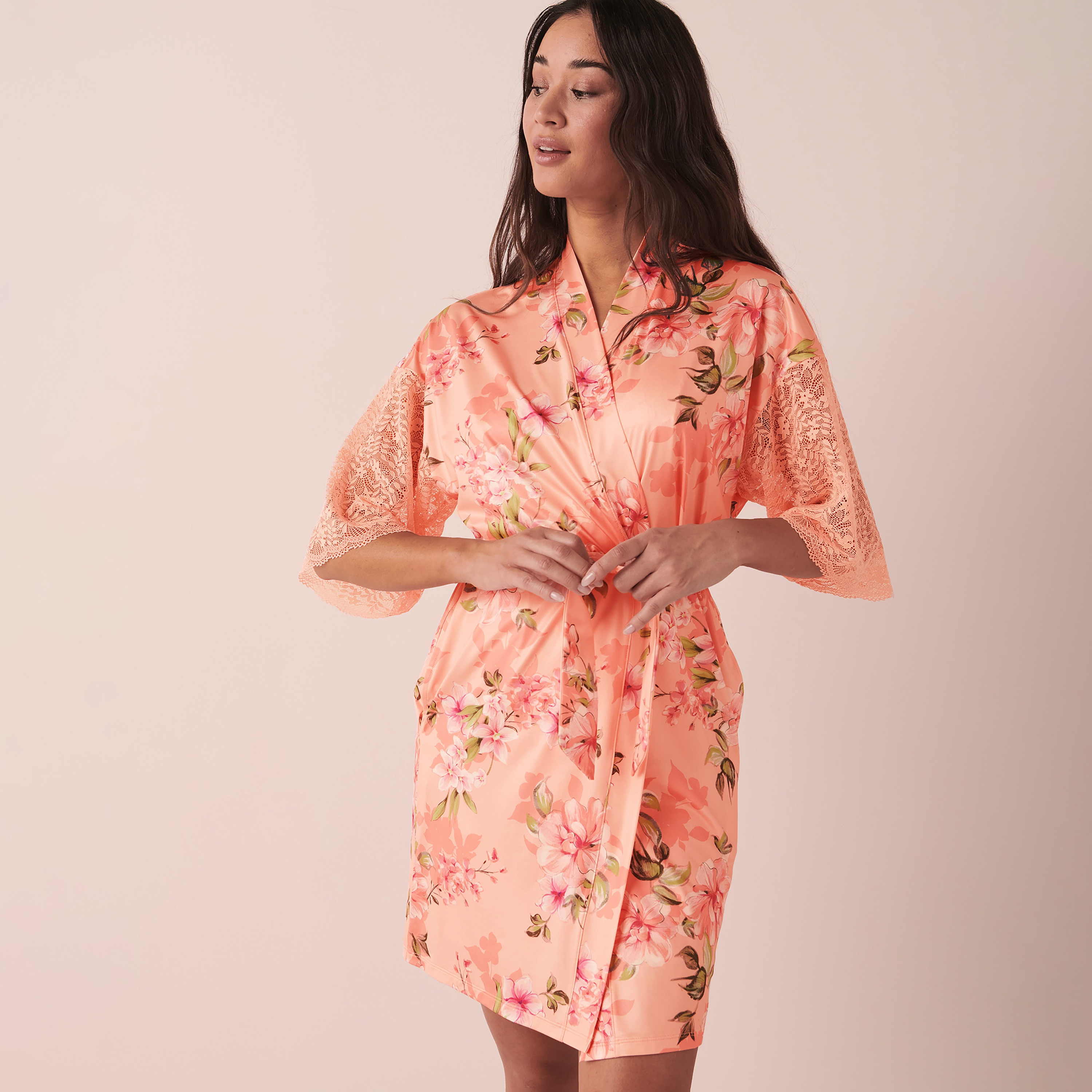 كيمونو برقبة شال من لا في إن روز بنقشة زهور خوخي شروق الشمس-women-clothing-nightwear-robes-image-1