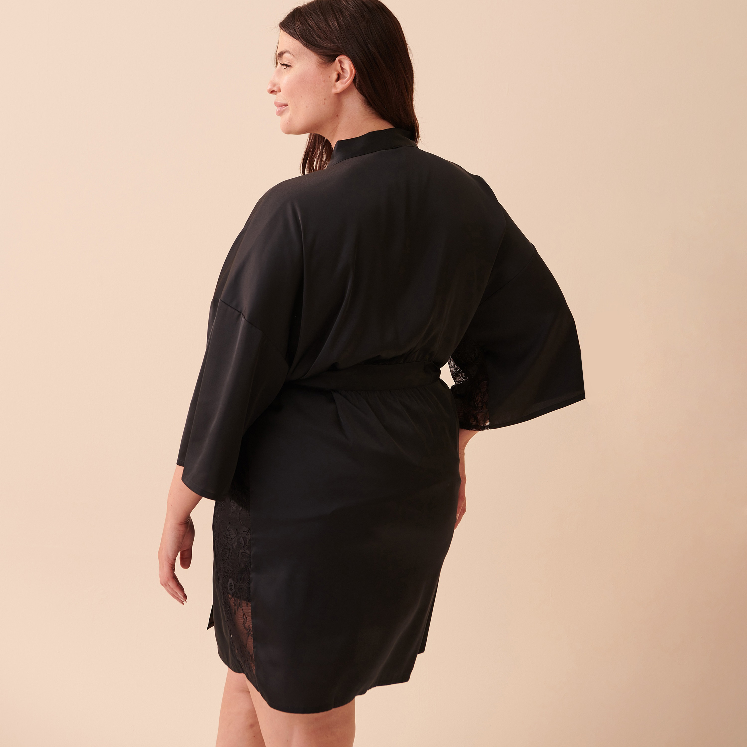 كيمونو نوم من الدانتيل من لا في إن روز-women-clothing-nightwear-robes-image-4
