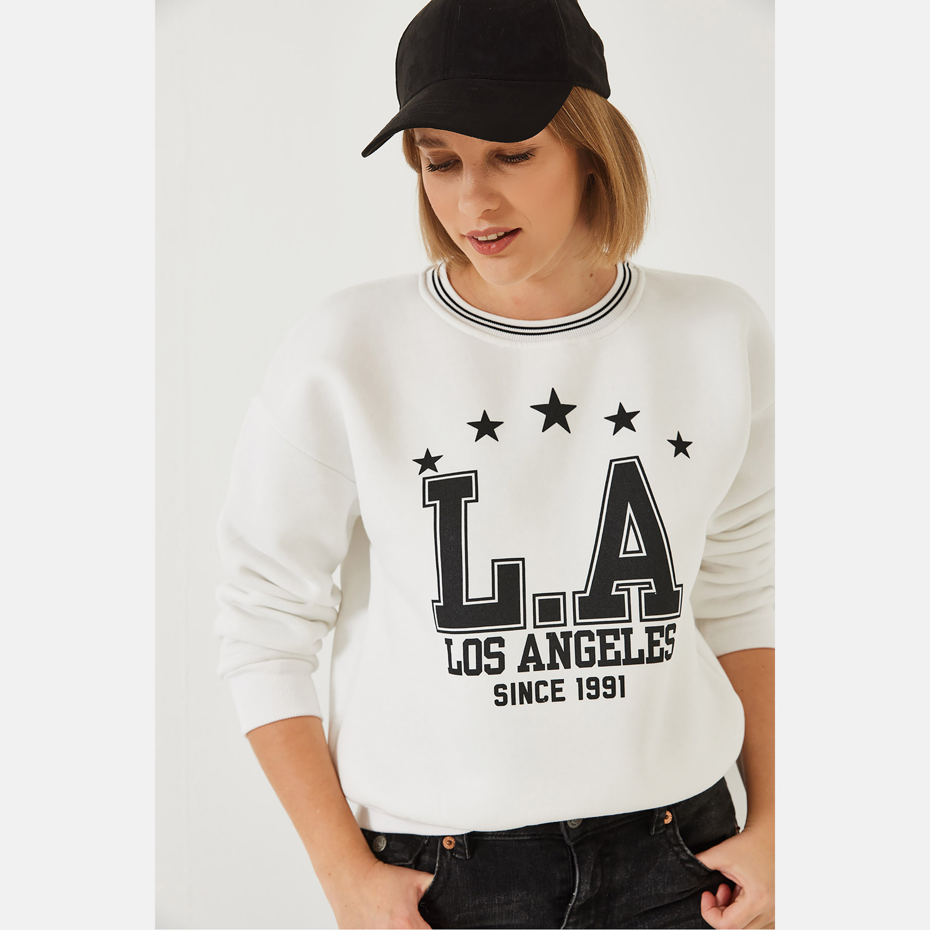 سويت شيرت نسائي بطبعة نص من بيانكو لوتشي-women-winterwear-hoodiesandsweatshirts-sweatshirts-image-3