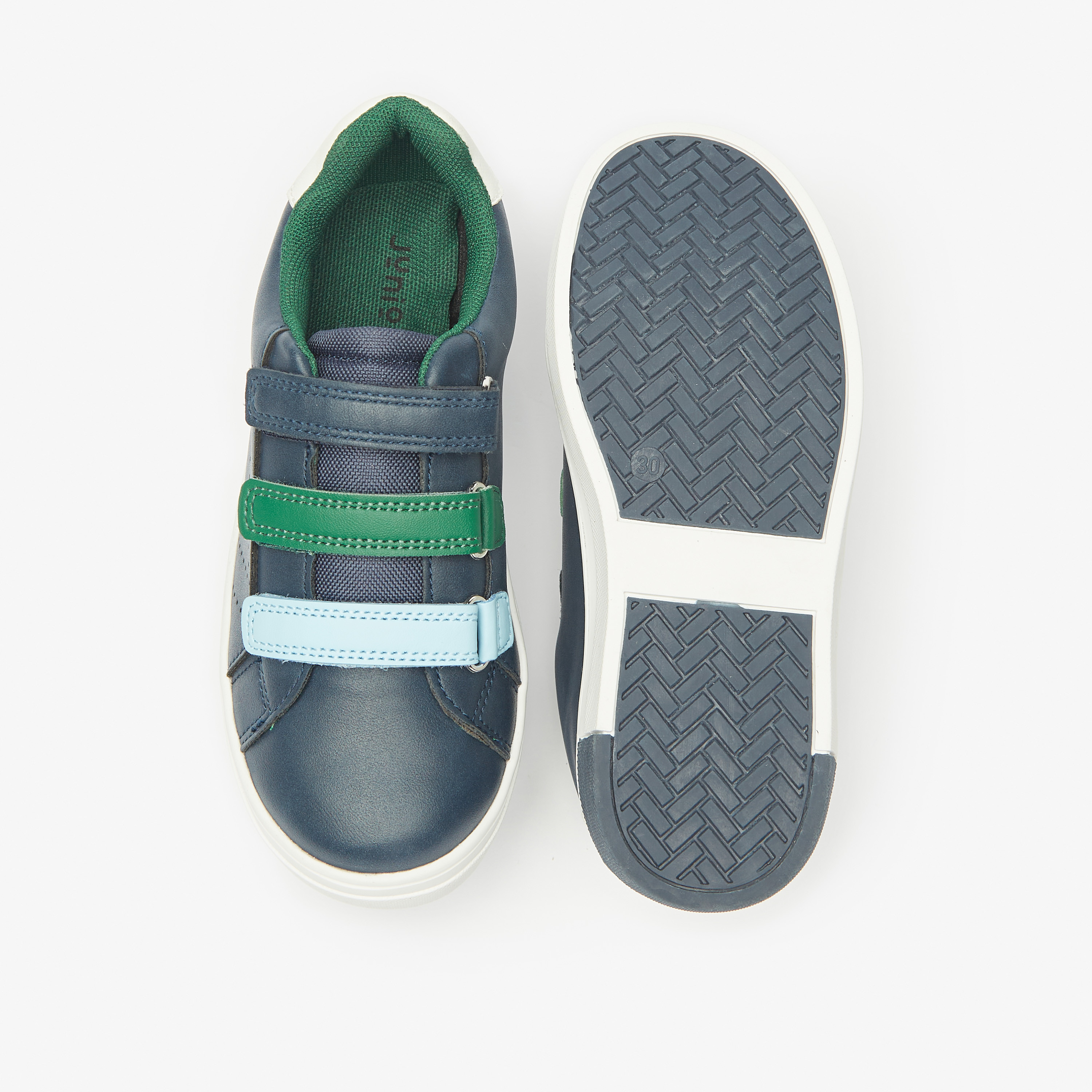 حذاء سنيكرز سادة بشريط إغلاق من جونيورز-boys-shoes-sneakers-image-4