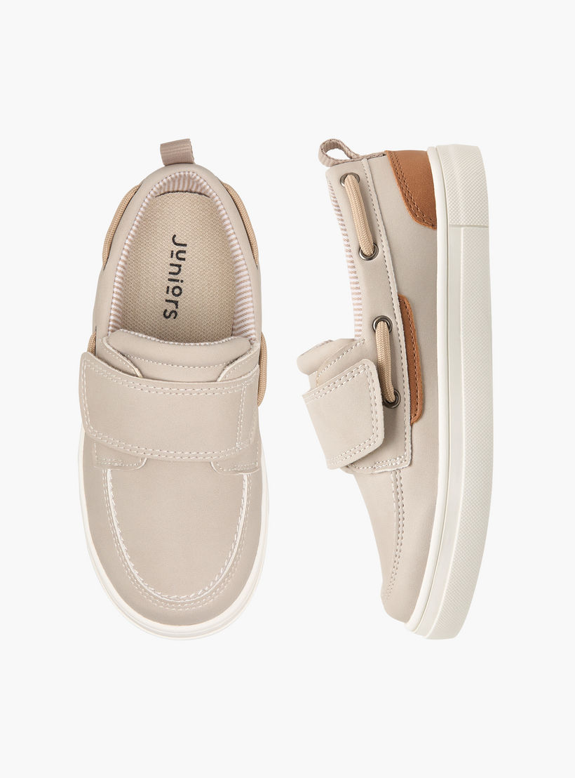 حذاء سهل الارتداء بألواح وشريط لاصق من جونيورز-boys-shoes-loafers-image-1