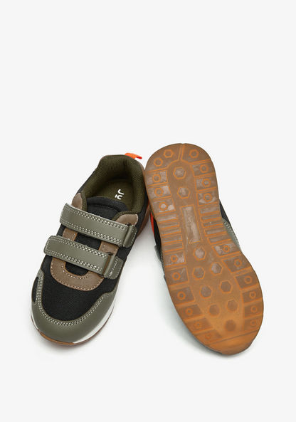 Juniors Textured Sneakers with Hook and Loop Closure-Boy%27s Sneakers-image-1