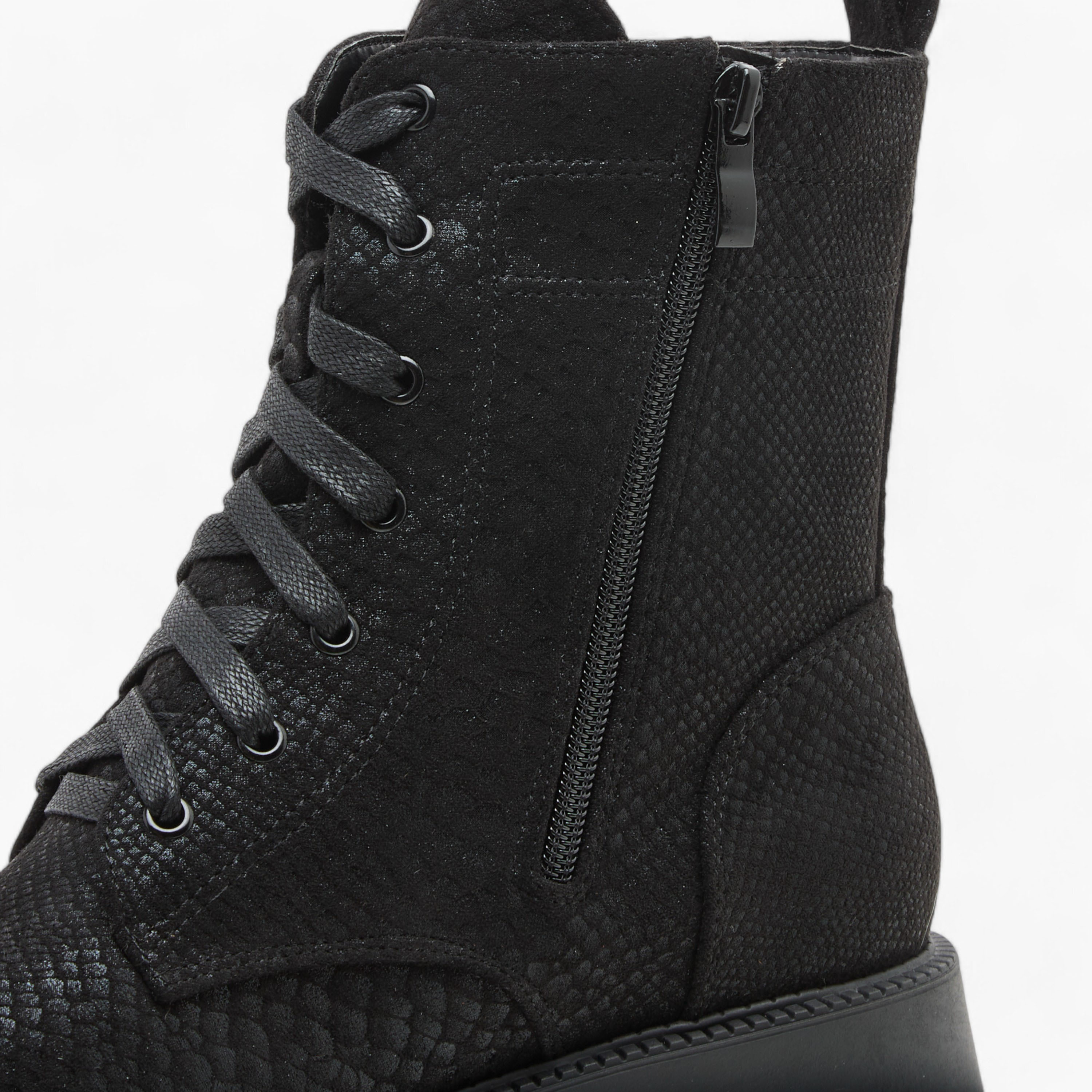 بوت بارز الملمس برقبة طويلة وسحاب إغلاق للنساء من سيليست-women-shoes-boots-image-6
