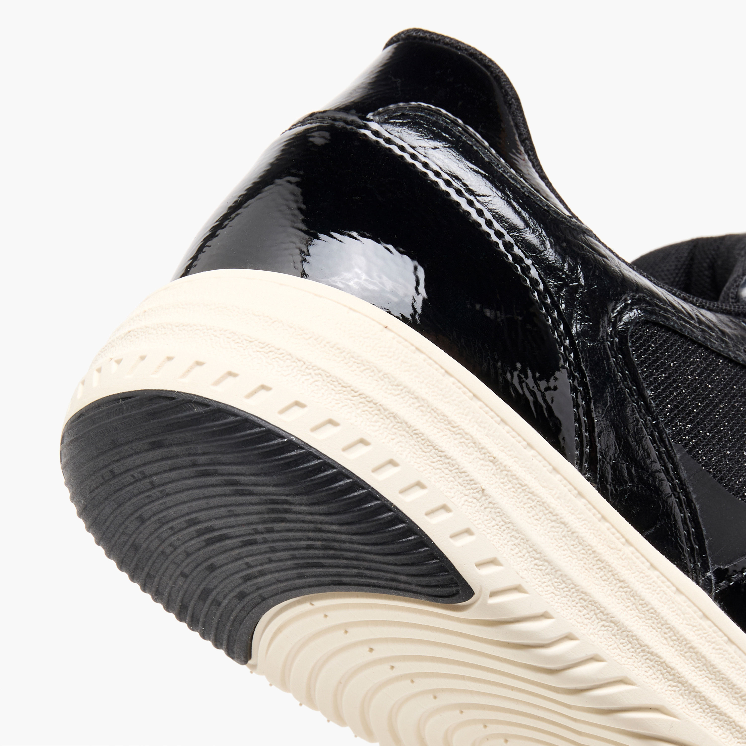 Le Confort Women Lace-Up Sneakers-women-shoes-sneakers-image-5