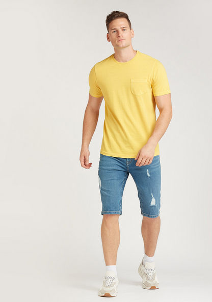 Slim Fit Solid T-shirt with Crew Neck and Short Sleeves