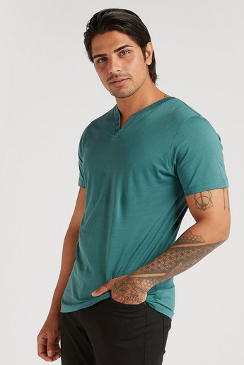 Sustainable Solid T-shirt with Henley Neck and Short Sleeves