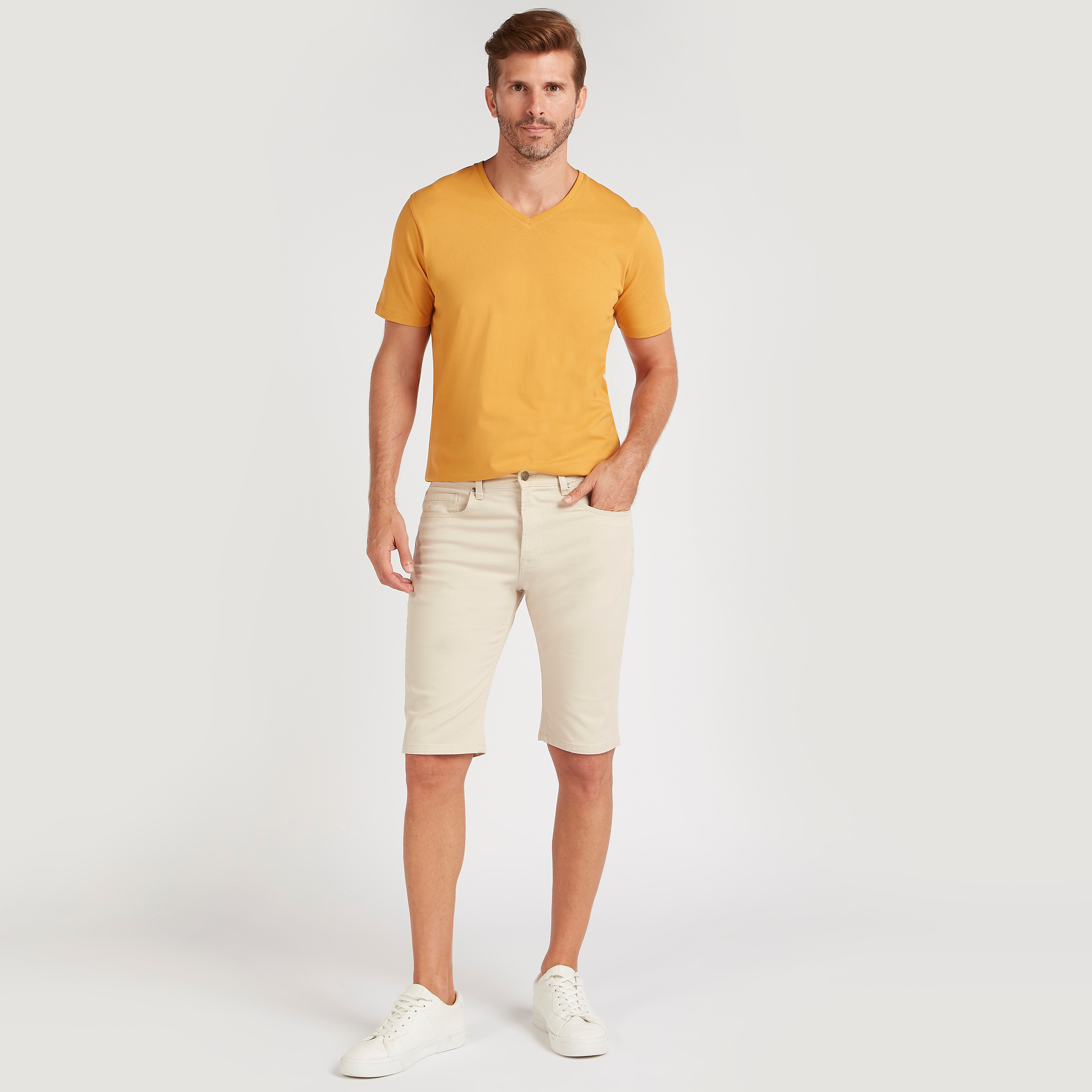 تيشيرت سادة بياقة V وأكمام قصيرة-men-clothing-tshirtsandpolos-tshirts-image-2