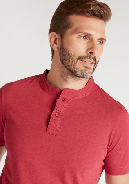 Solid Henley Neck T-shirt with Short Sleeves
