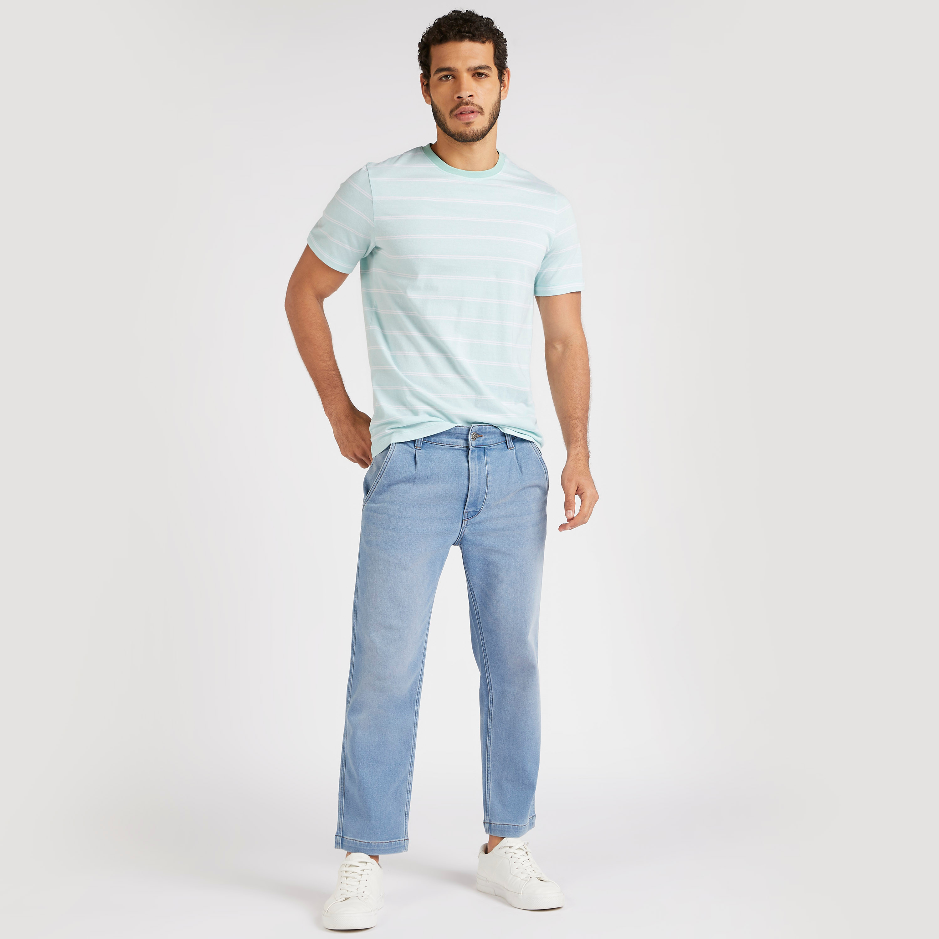تيشيرت مخطّط بياقة ضيّقة وأكمام قصيرة-men-clothing-tshirtsandpolos-tshirts-image-2