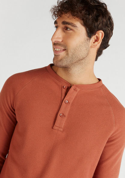 Ribbed Henley Neck T-shirt with Long Sleeves