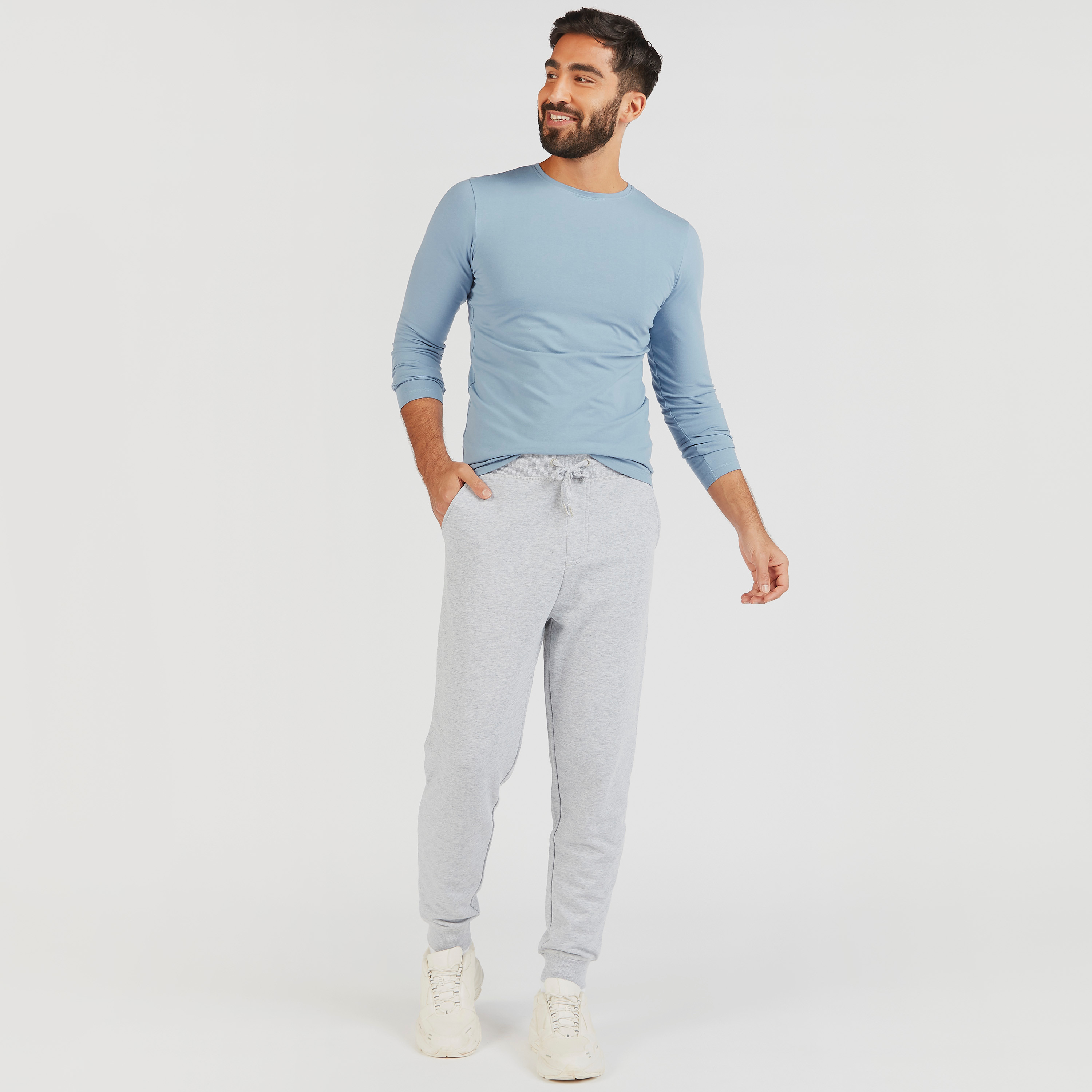تيشيرت سادة بياقة ضيّقة وأكمام طويلة-men-clothing-tshirtsandpolos-tshirts-image-11