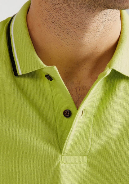 Solid Polo T-shirt with Short Sleeves and Tipping Detail-Polos-image-4