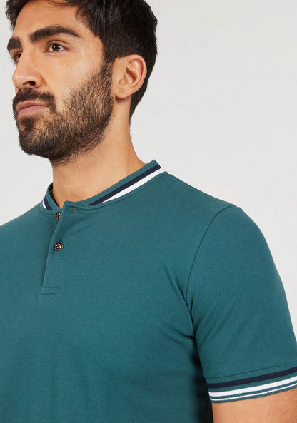 Solid Henley Neck T-shirt with Tipping Detail and Short Sleeves-Polos-image-2