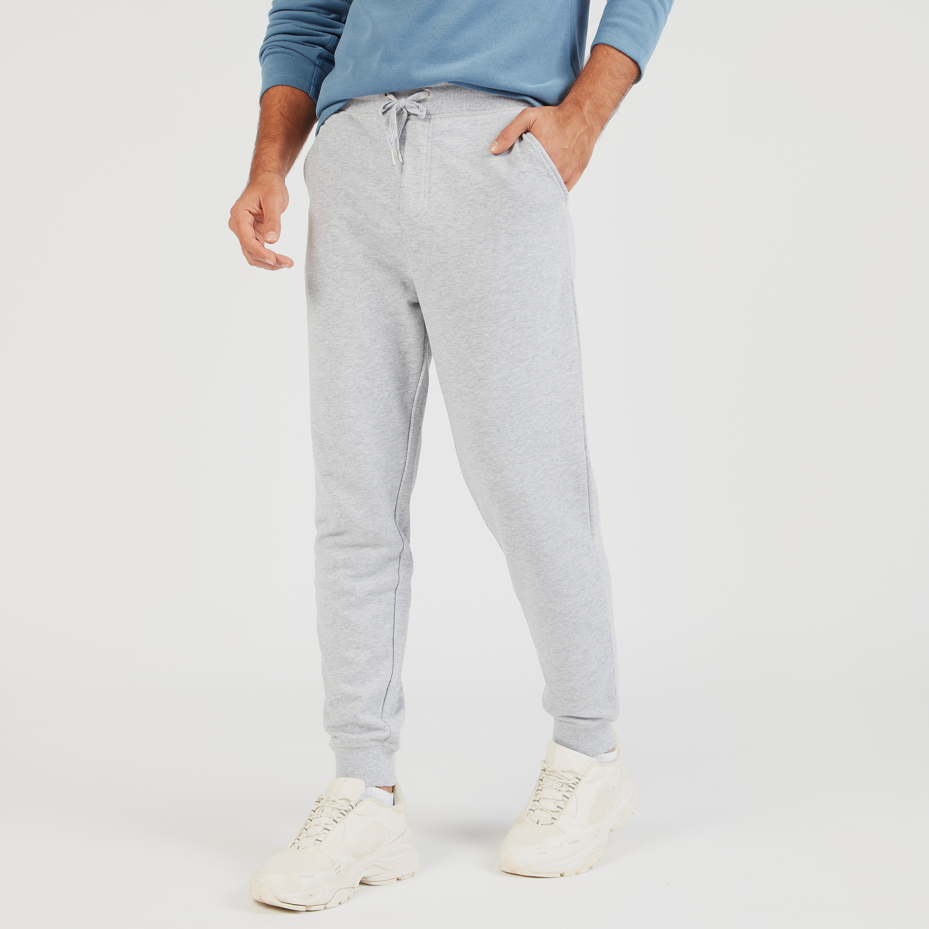 بنطلون رياضي سادة بجيوب ورباط إغلاق-men-clothing-bottoms-joggers-image-9