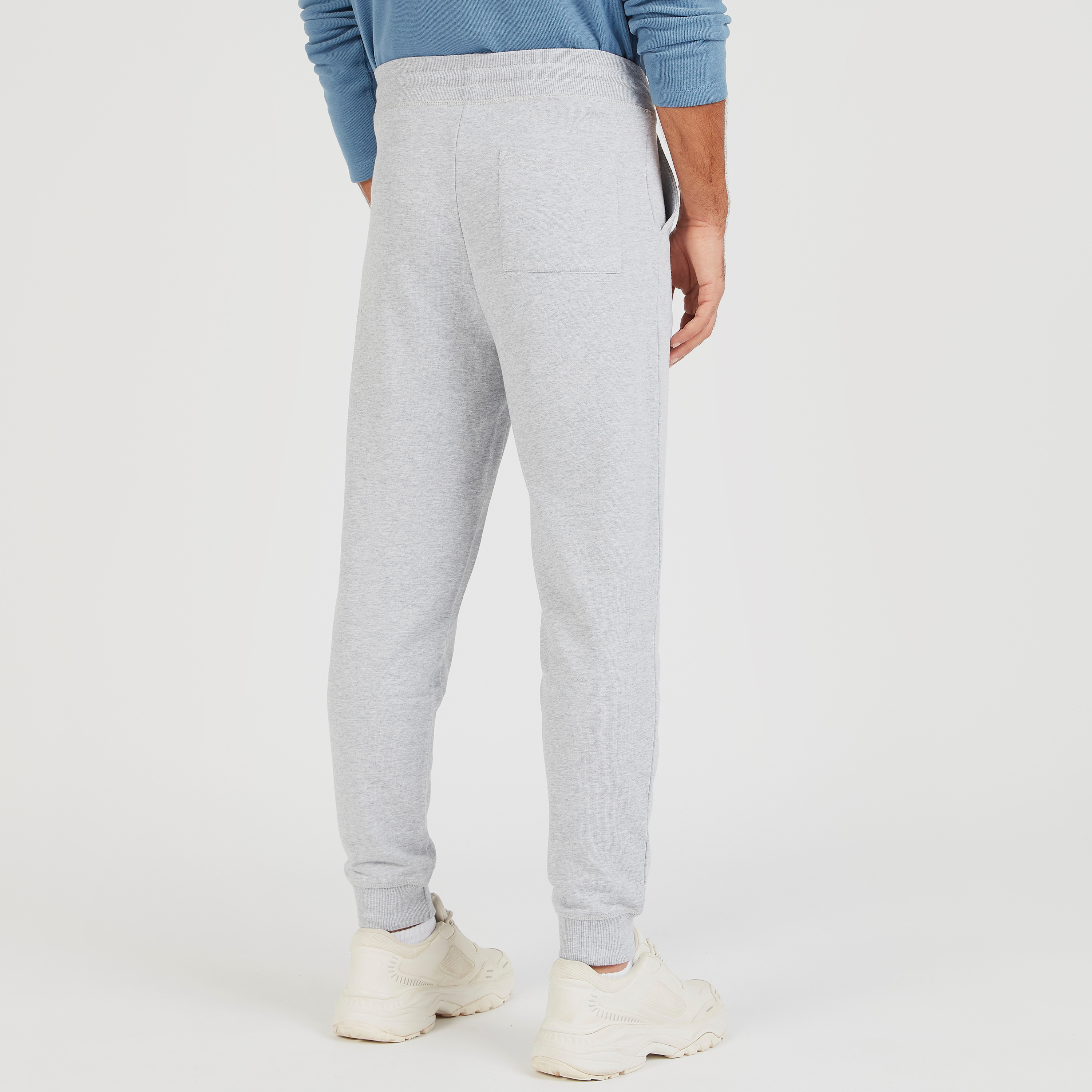 بنطلون رياضي سادة بجيوب ورباط إغلاق-men-clothing-bottoms-joggers-image-12