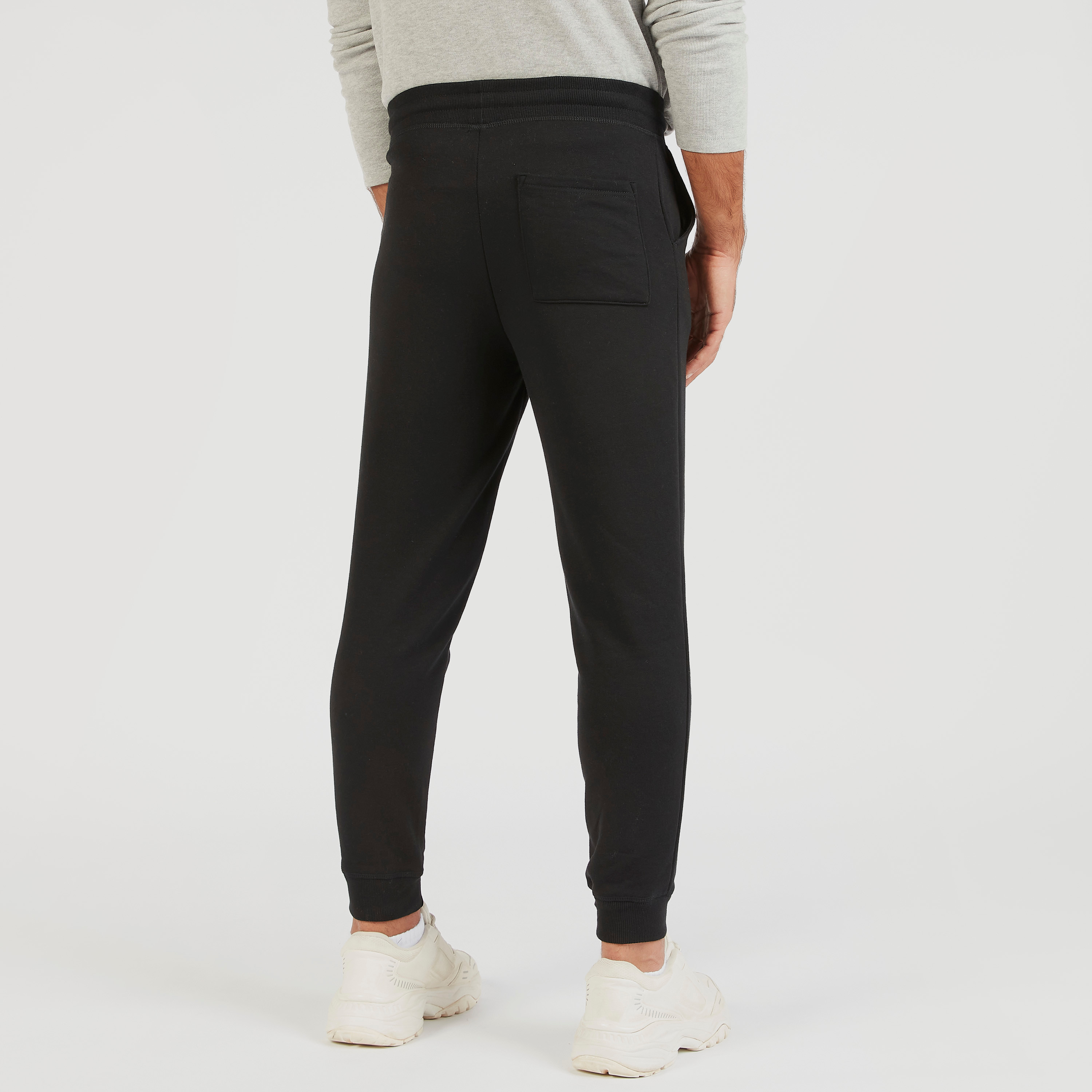 بنطلون رياضي سادة بجيوب ورباط إغلاق-men-clothing-bottoms-joggers-image-16
