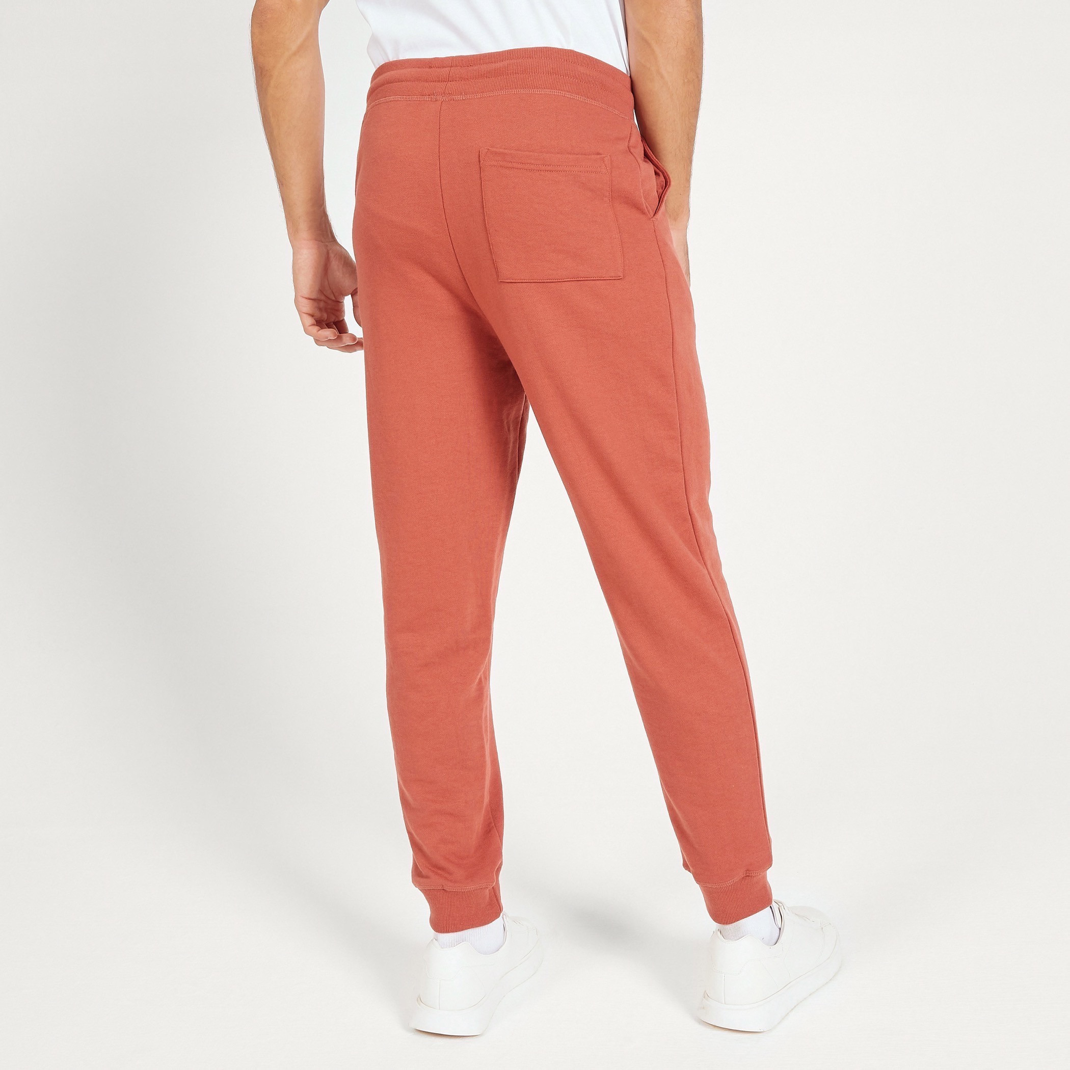 بنطلون رياضي سادة بجيوب ورباط إغلاق-men-clothing-bottoms-joggers-image-20