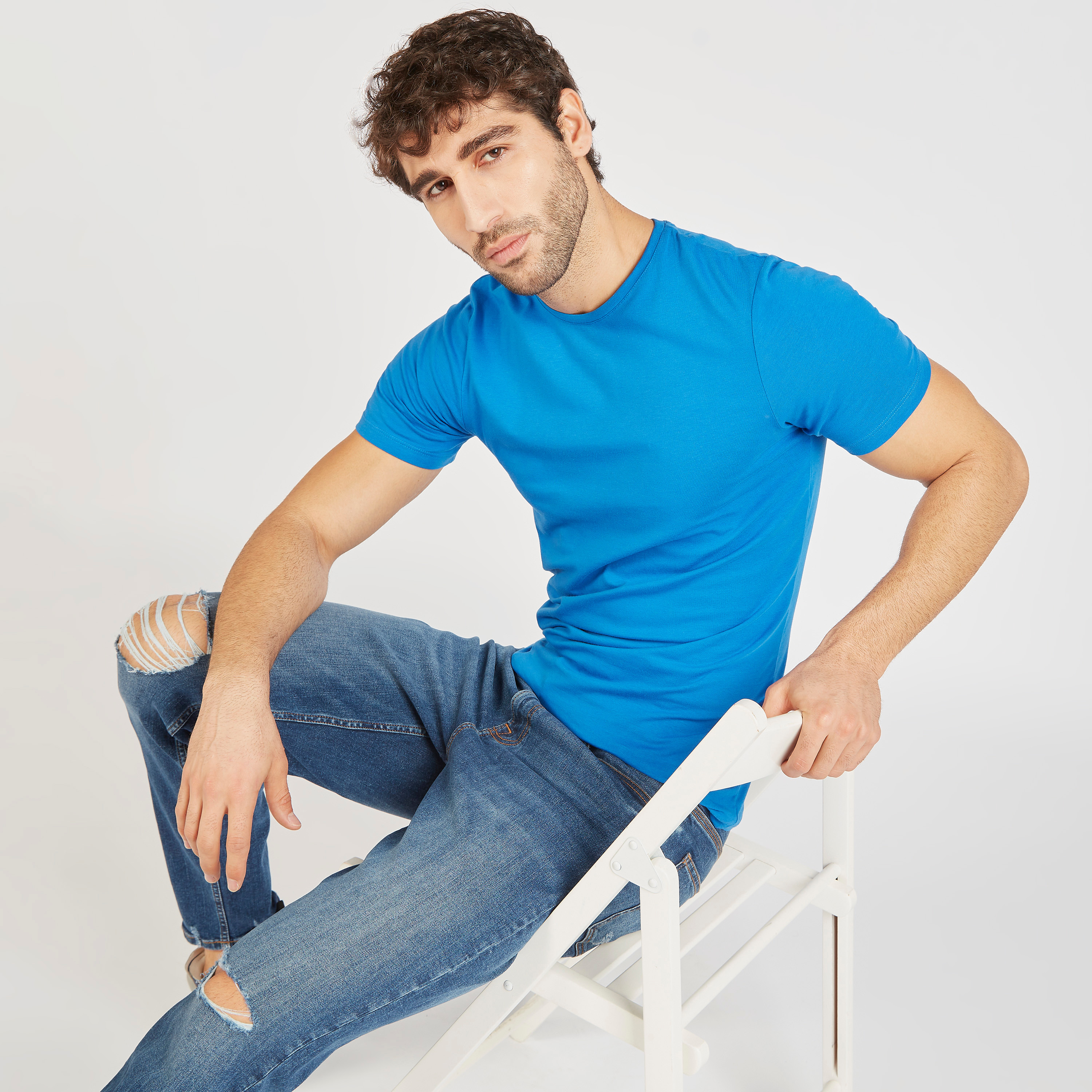 تيشيرت سادة بياقة ضيّقة وأكمام قصيرة-men-clothing-tshirtsandpolos-tshirts-image-5