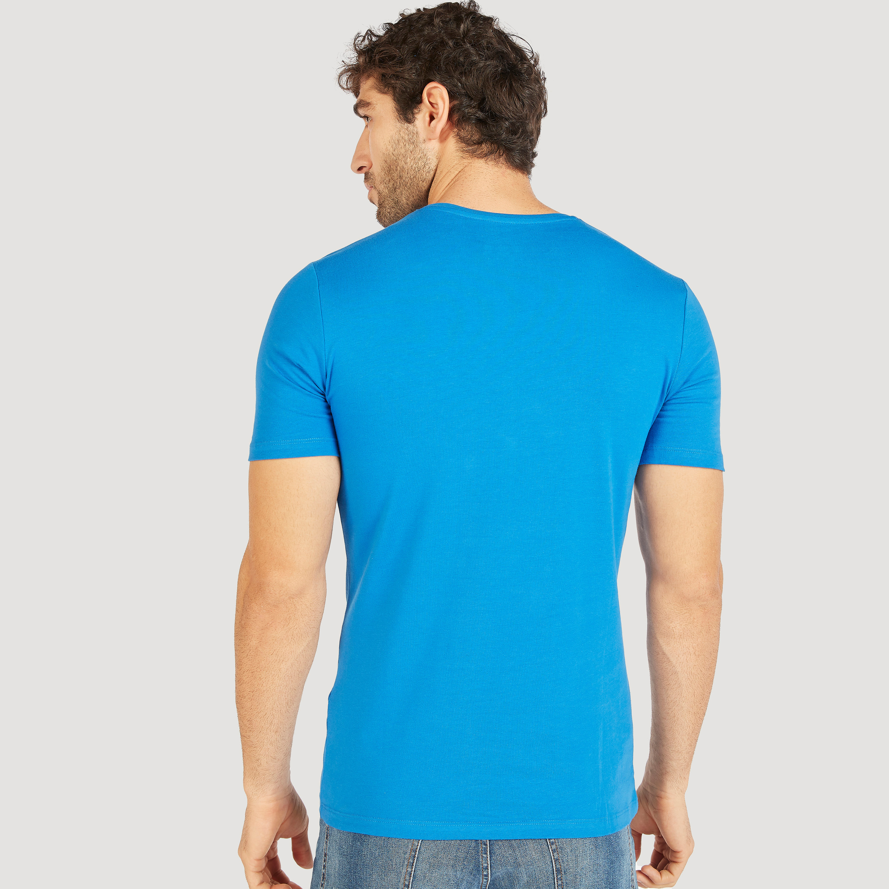 تيشيرت سادة بياقة ضيّقة وأكمام قصيرة-men-clothing-tshirtsandpolos-tshirts-image-8