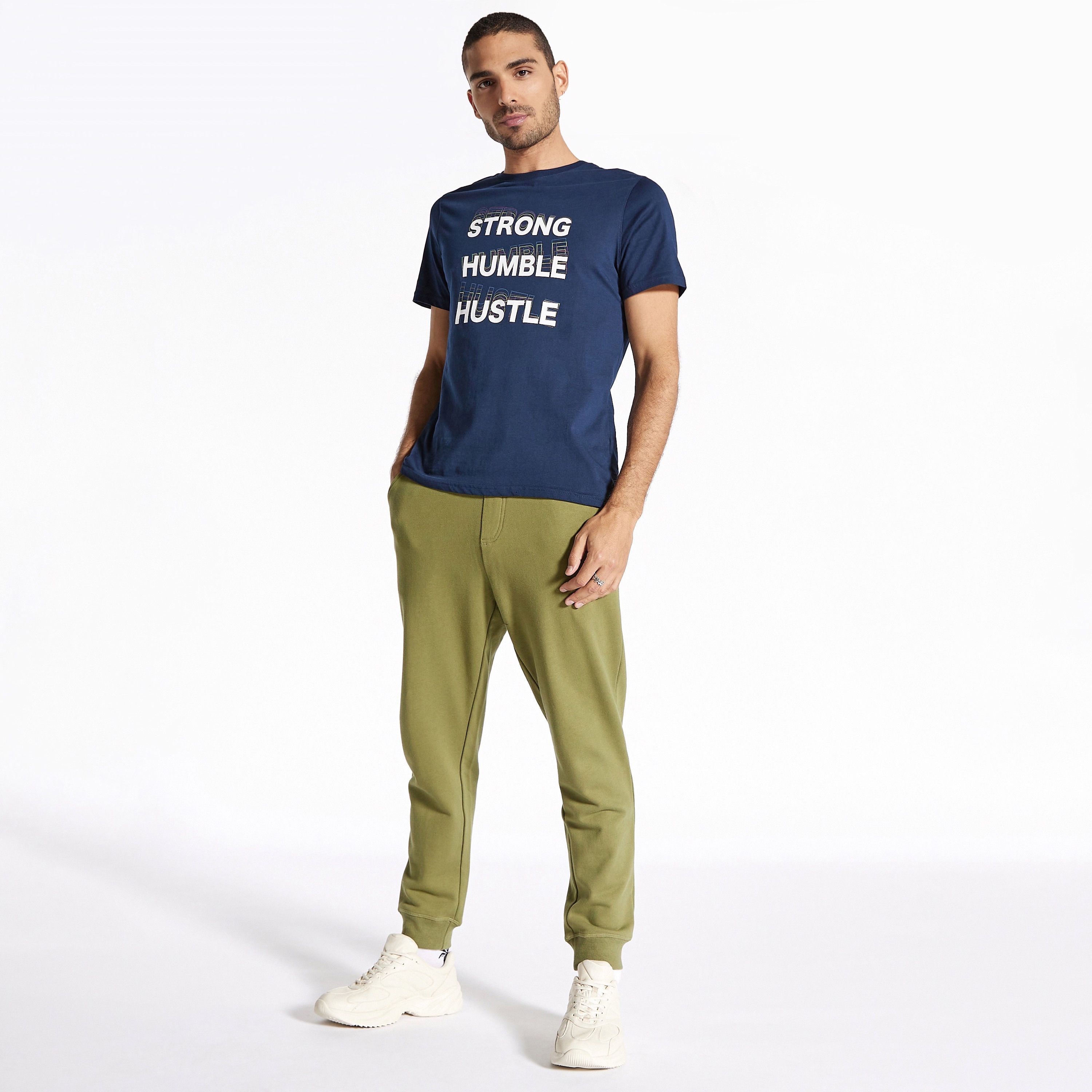 بنطلون رياضي سادة بجيوب ورباط إغلاق-men-clothing-bottoms-joggers-image-67