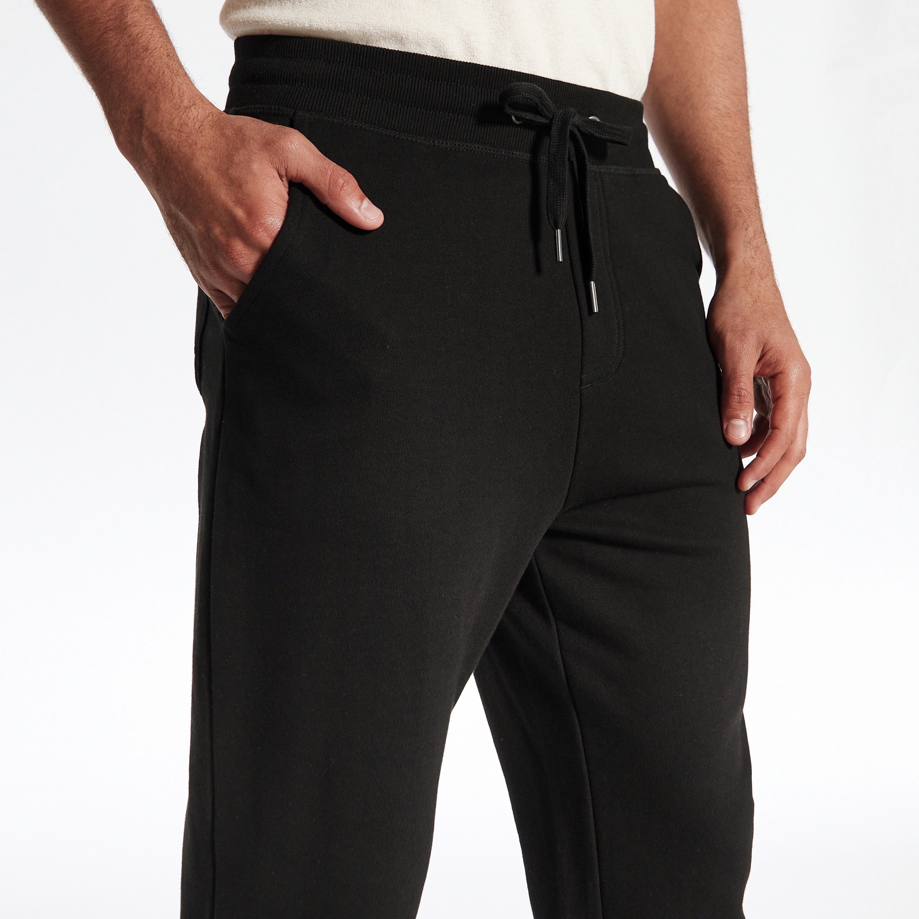 بنطلون رياضي سادة بجيوب ورباط إغلاق-men-clothing-bottoms-joggers-image-56