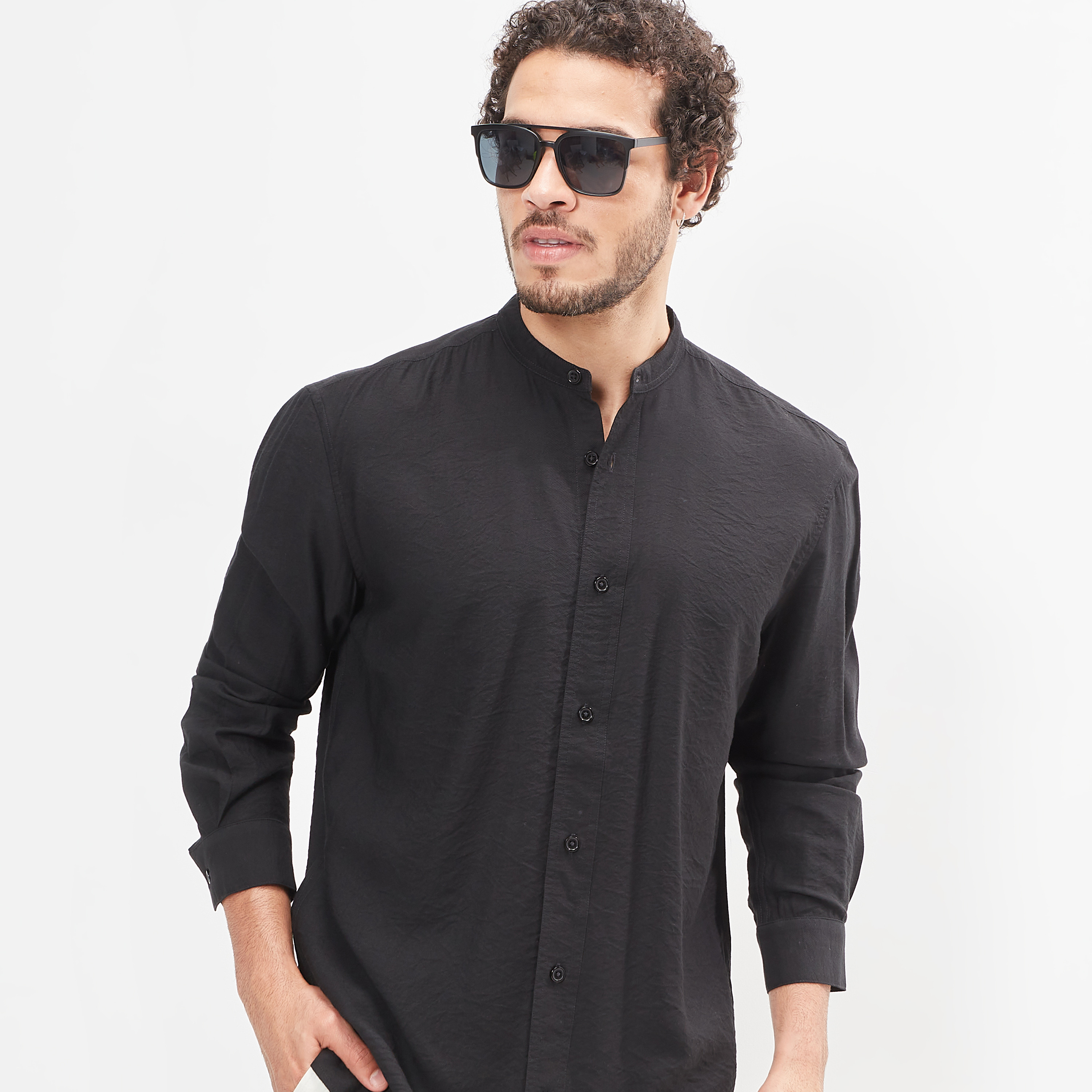 قميص سادة بياقة ماندارين وأكمام طويلة-men-clothing-shirts-image-3