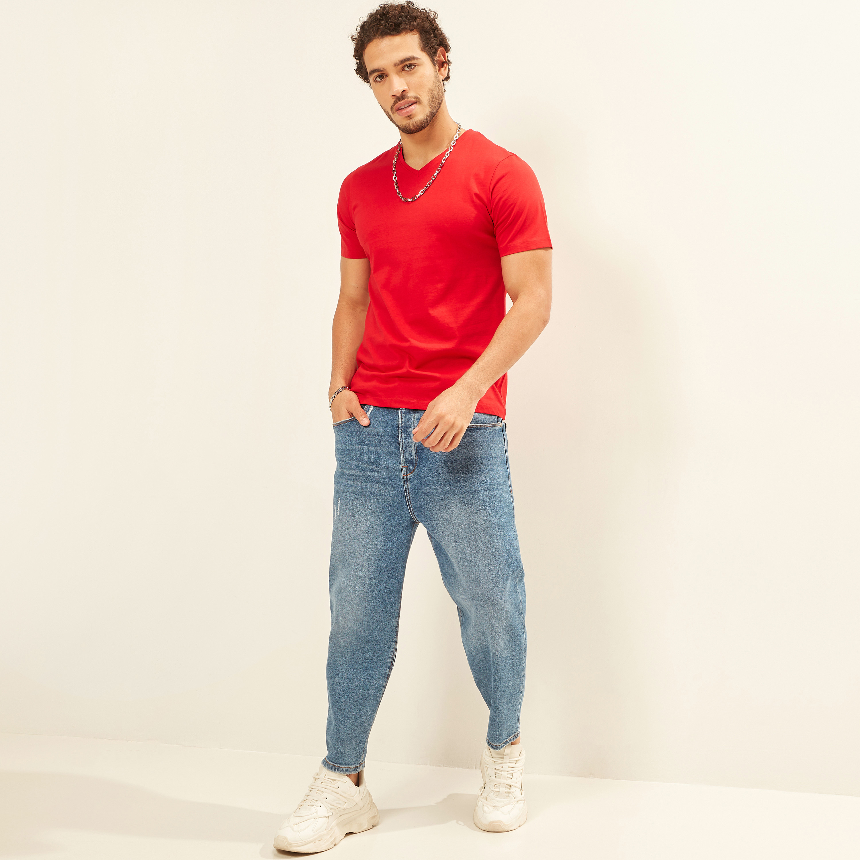 تيشيرت سادة بياقة V وأكمام قصيرة-men-clothing-tshirtsandpolos-tshirts-image-2