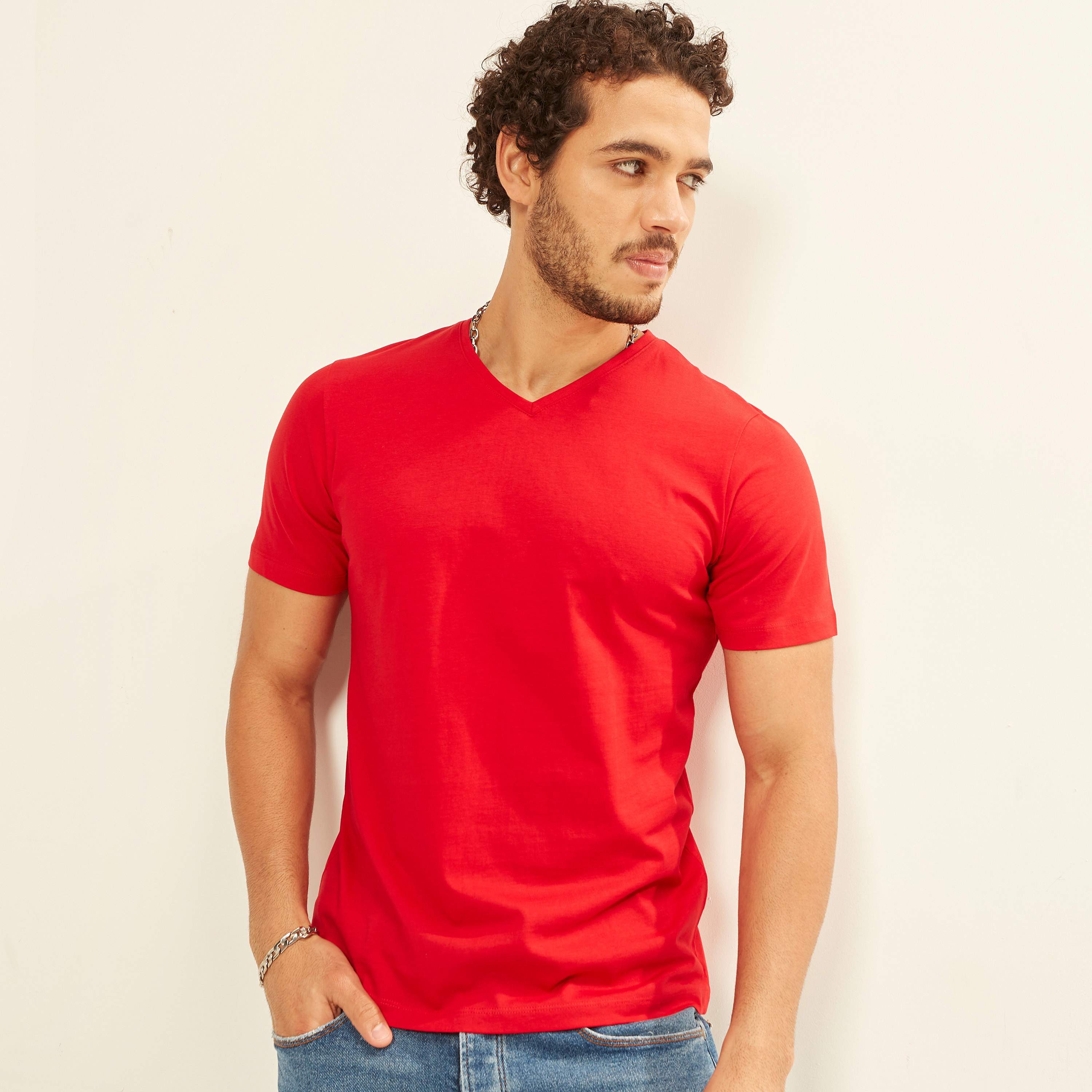 تيشيرت سادة بياقة V وأكمام قصيرة-men-clothing-tshirtsandpolos-tshirts-image-3