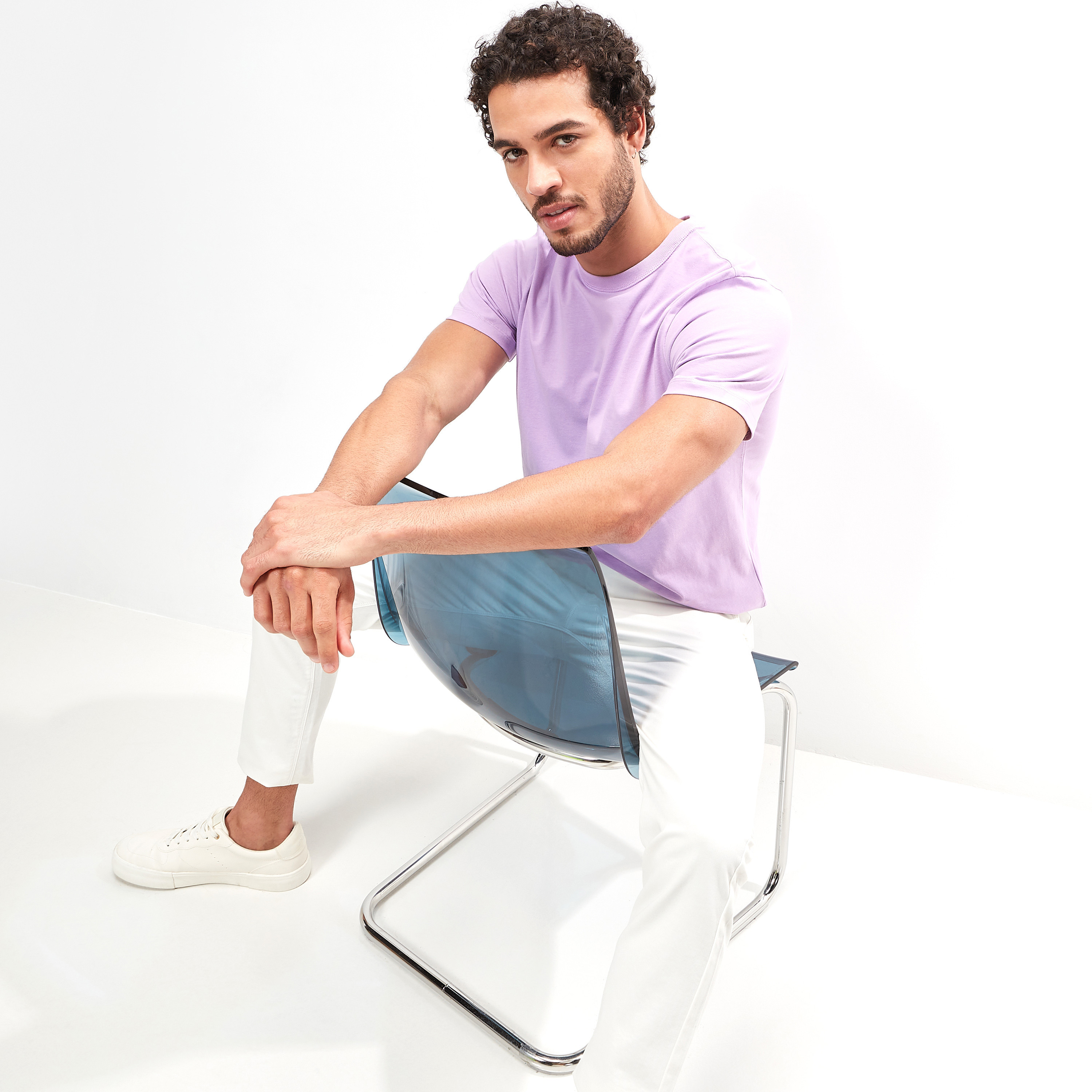 تيشيرت سادة بياقة ضيّقة وأكمام قصيرة-men-clothing-tshirtsandpolos-tshirts-image-13