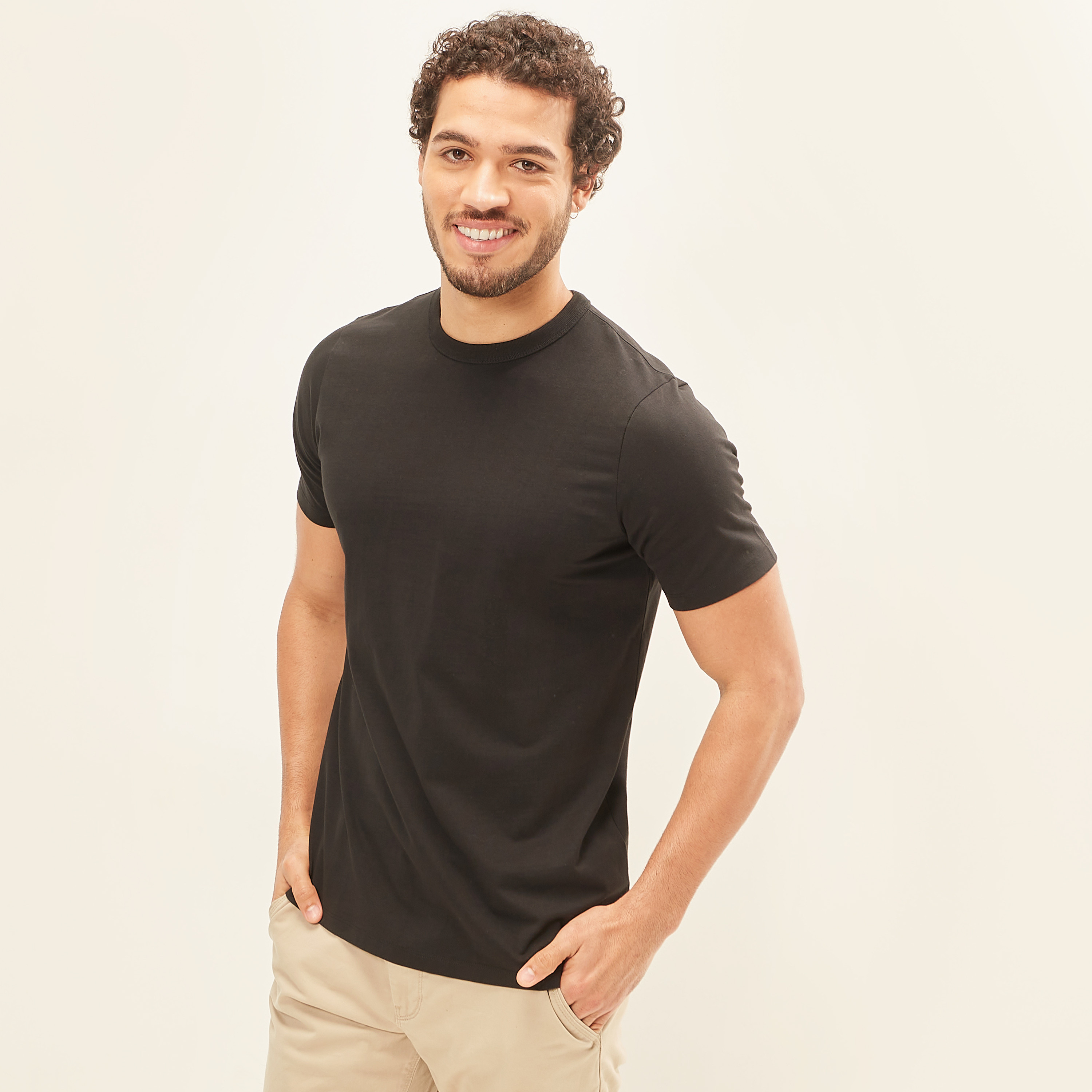 تيشيرت سادة بياقة ضيّقة وأكمام قصيرة-men-clothing-tshirtsandpolos-tshirts-image-27