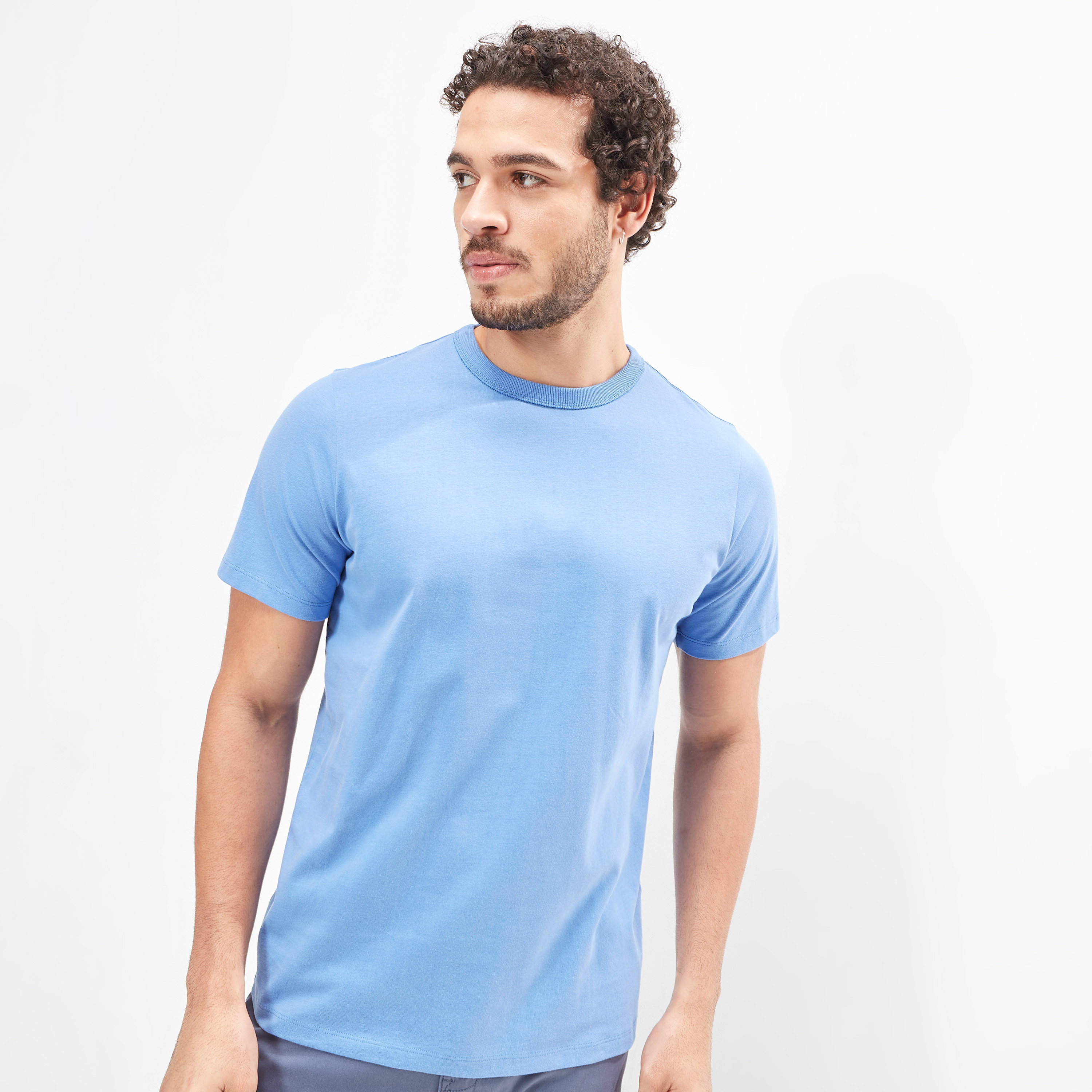 تيشيرت سادة بياقة ضيّقة وأكمام قصيرة-men-clothing-tshirtsandpolos-tshirts-image-40