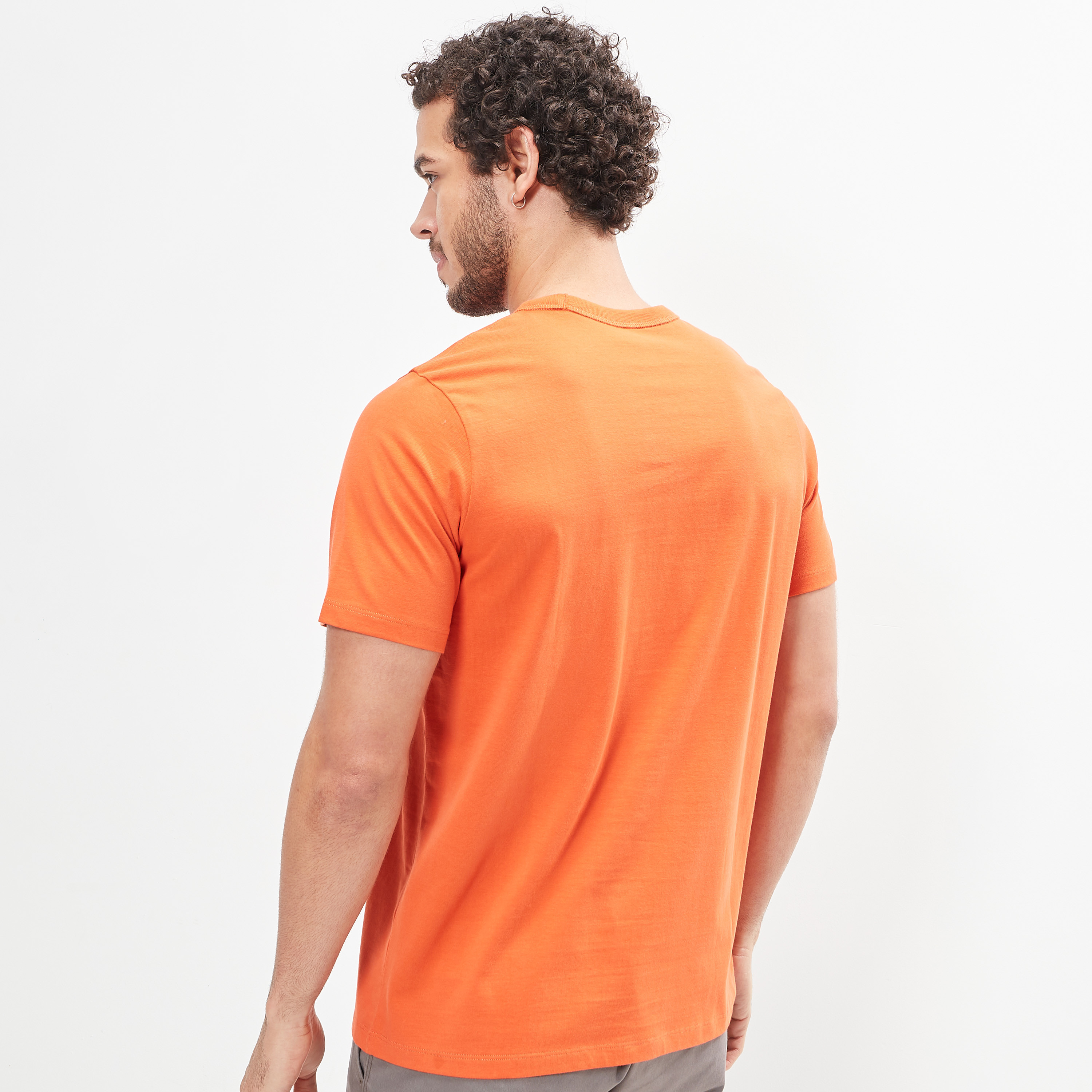 تيشيرت سادة بياقة ضيّقة وأكمام قصيرة-men-clothing-tshirtsandpolos-tshirts-image-53